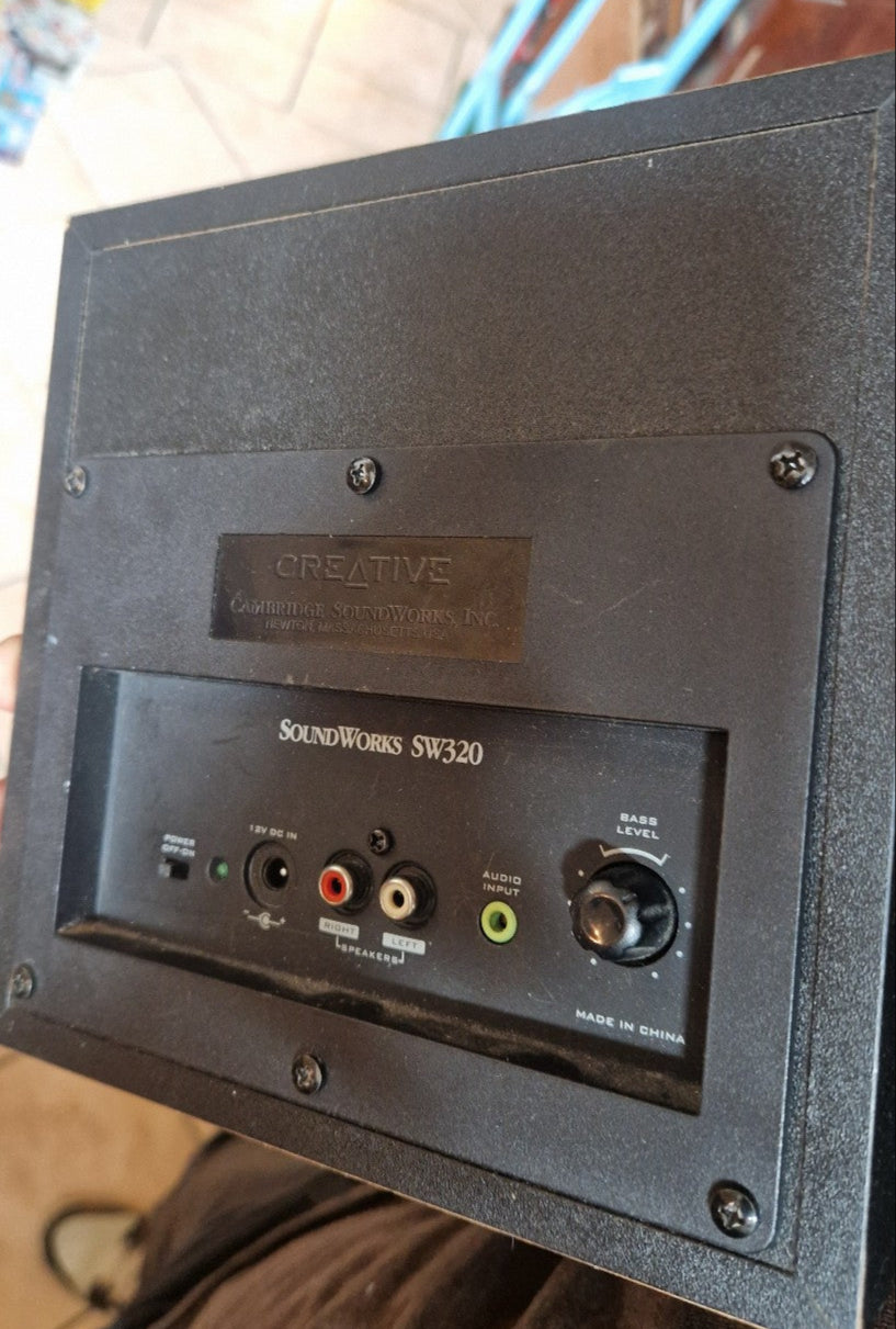 Creative SoundWorks SW320 Subwoofer/Verstärker