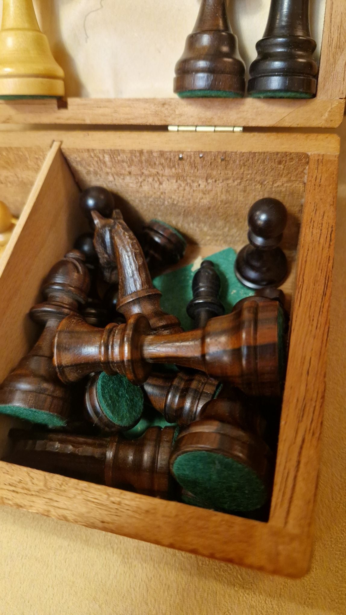 Maccasar Ebenholz + Ahorn Schachfiguren - weible