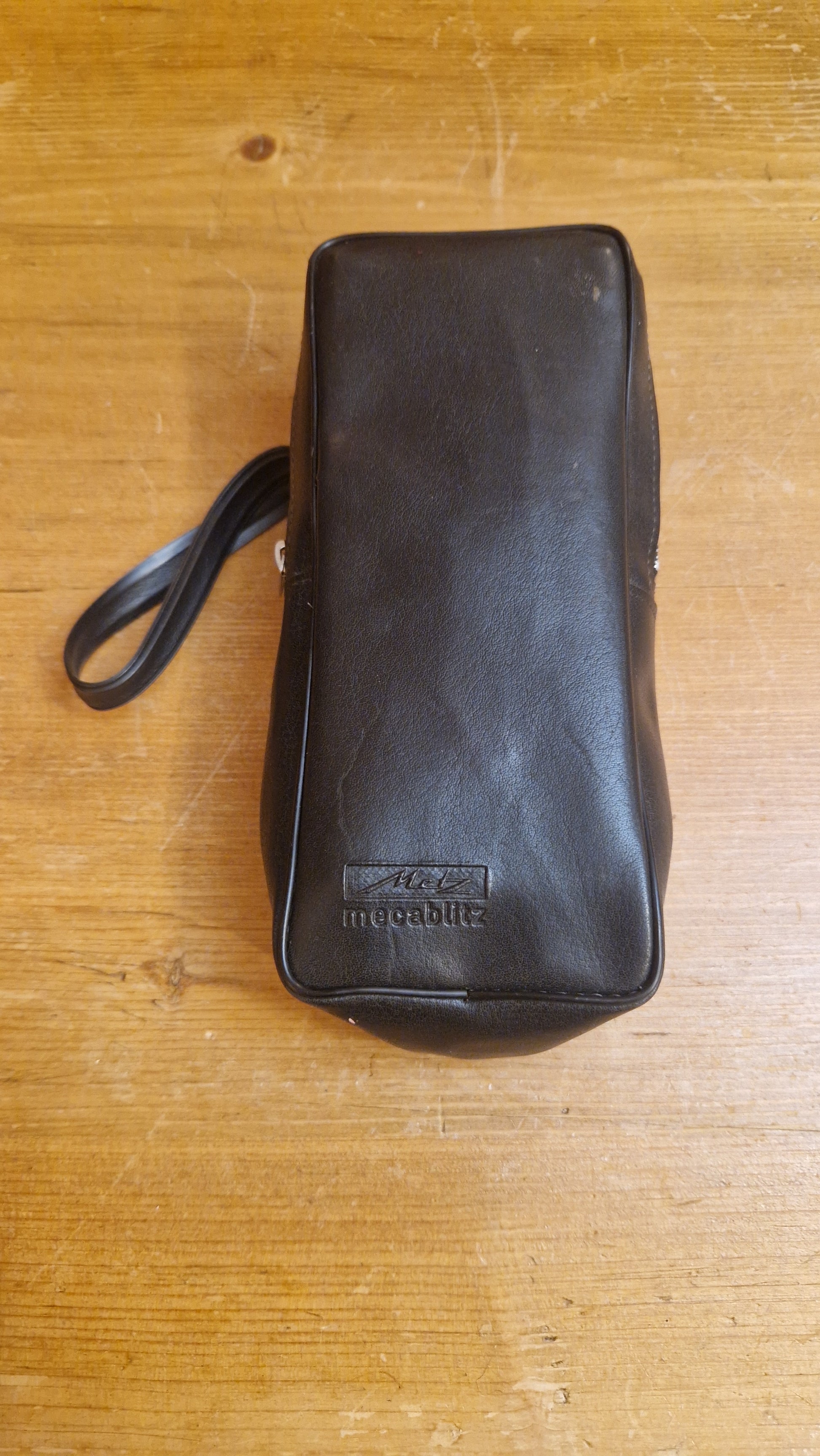 Metz Mecablitz 36 CT 3 + SCA 331 Adapter - Artikelbild von Fummel & Gedöns Secondhand-Store