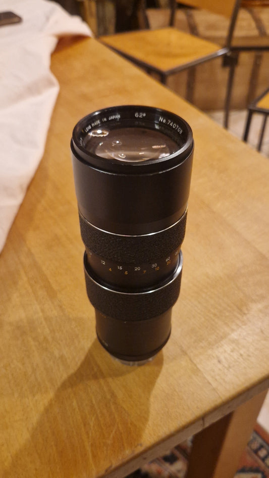Auto Revuenon 135mm f/2.8 Teleobjektiv – M42 – Made in Japan
