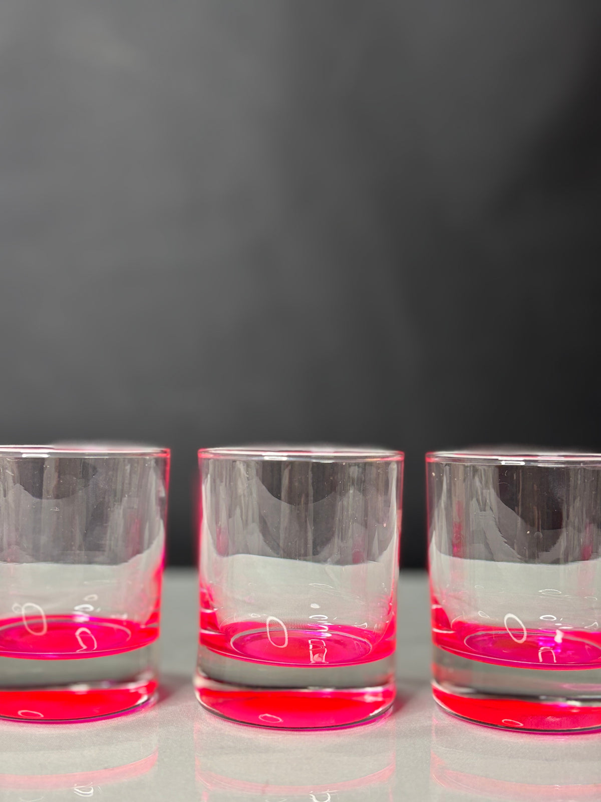 18 fluoreszierende pinke Vintage-Trinkgläser – Produktfoto 5
