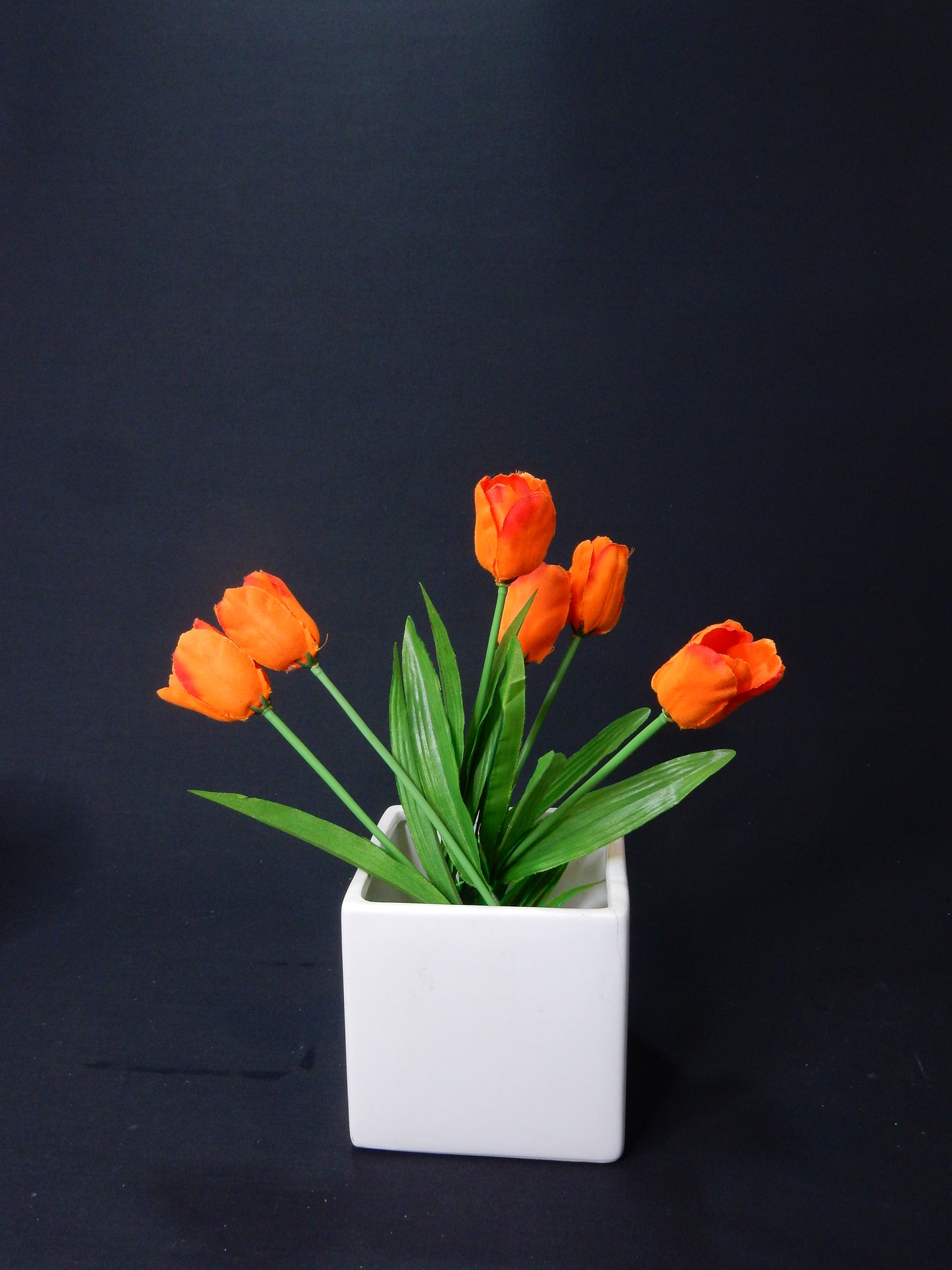 Vase weiß eckig