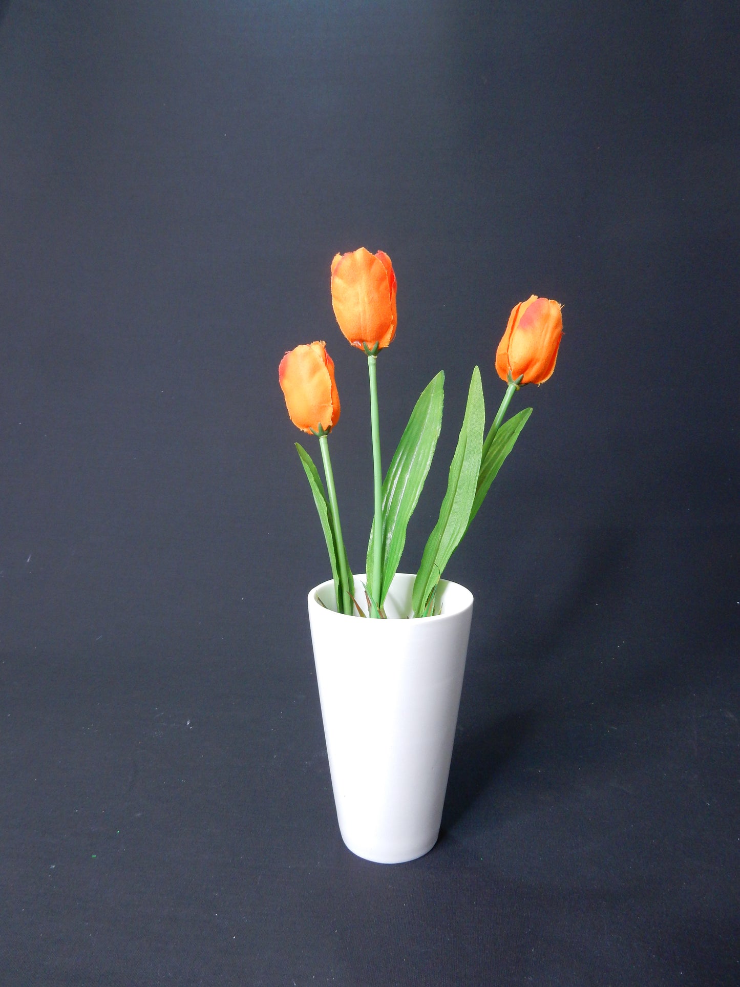 Vase weiß Becherform