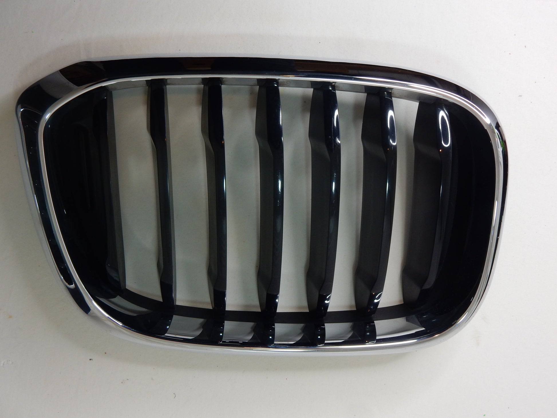 ORIGINAL BMW M Performance Kühlergrill Niere Schwarz X2 F39 - Artikelbild von Fummel & Gedöns Secondhand-Store