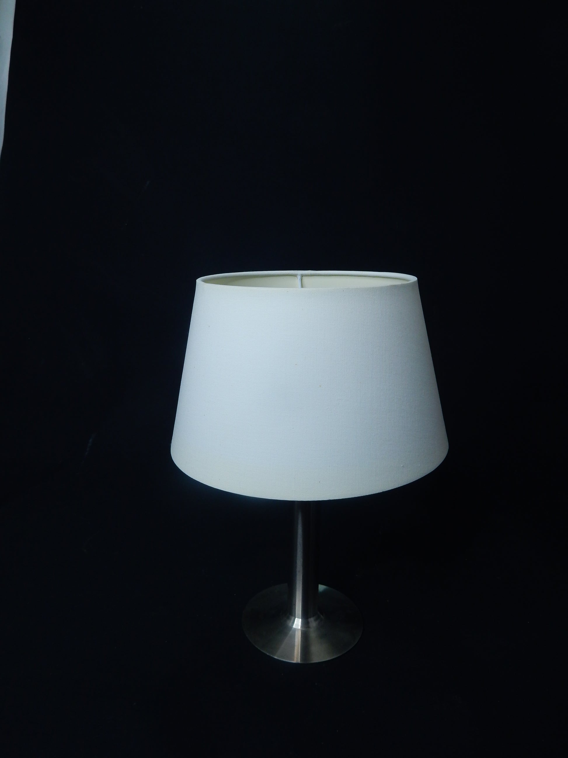 Lampenschirm rund klein für Tischlampe - E27 - weiß - Artikelbild von Fummel & Gedöns Secondhand-Store