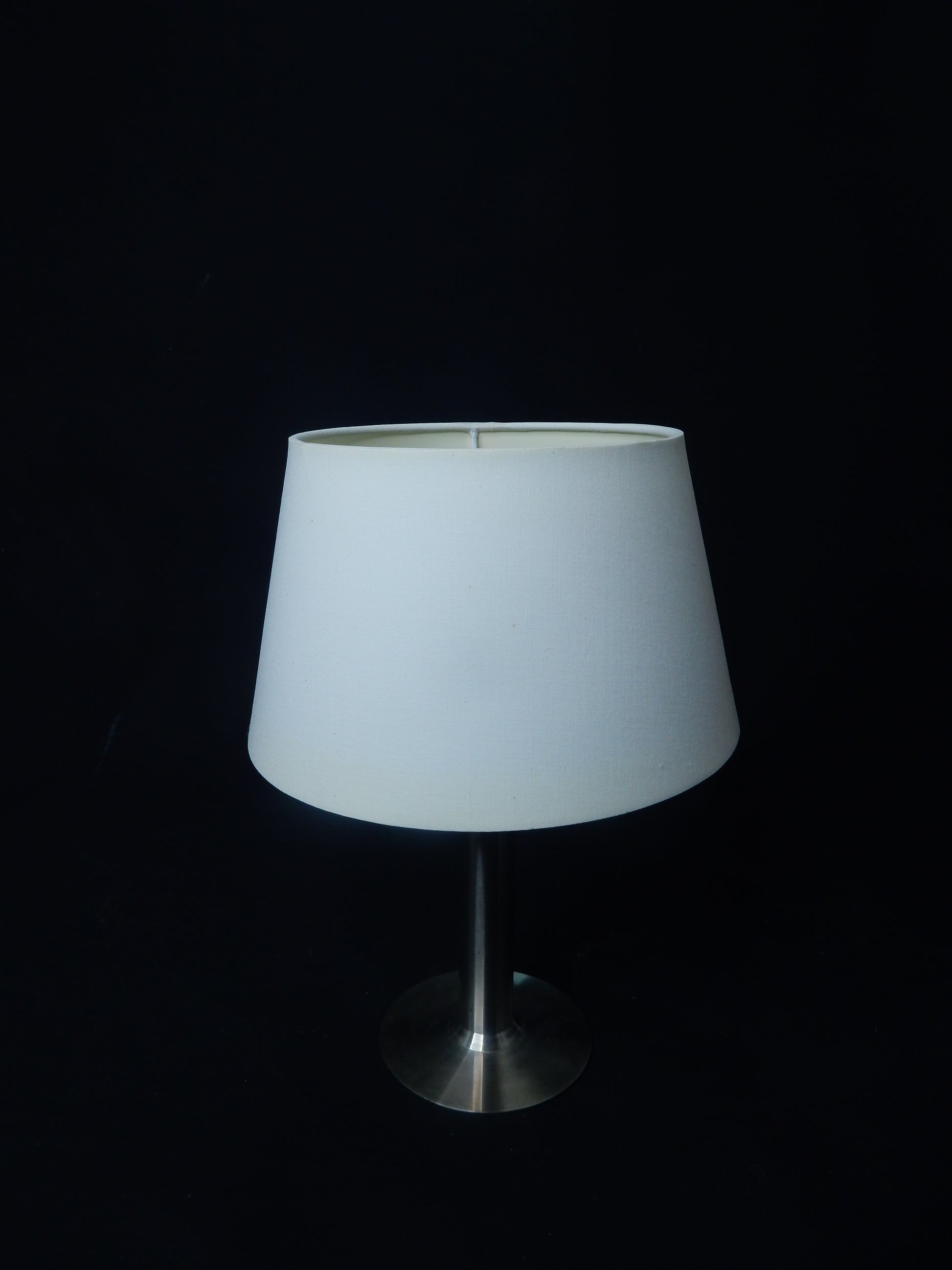 Lampenschirm rund klein für Tischlampe - E27 - weiß - Artikelbild von Fummel & Gedöns Secondhand-Store