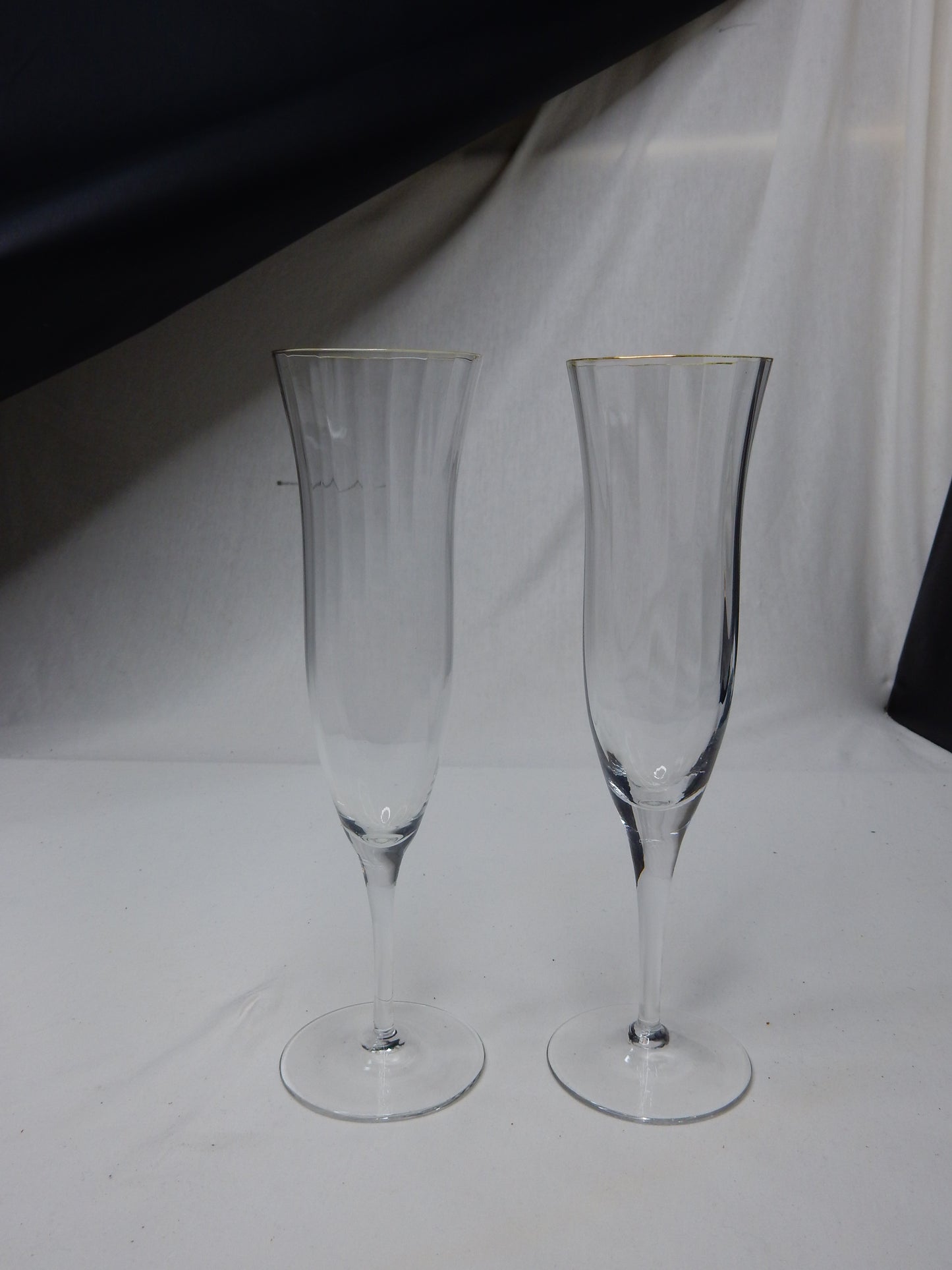 Sektglas geriffelt mit Goldrand