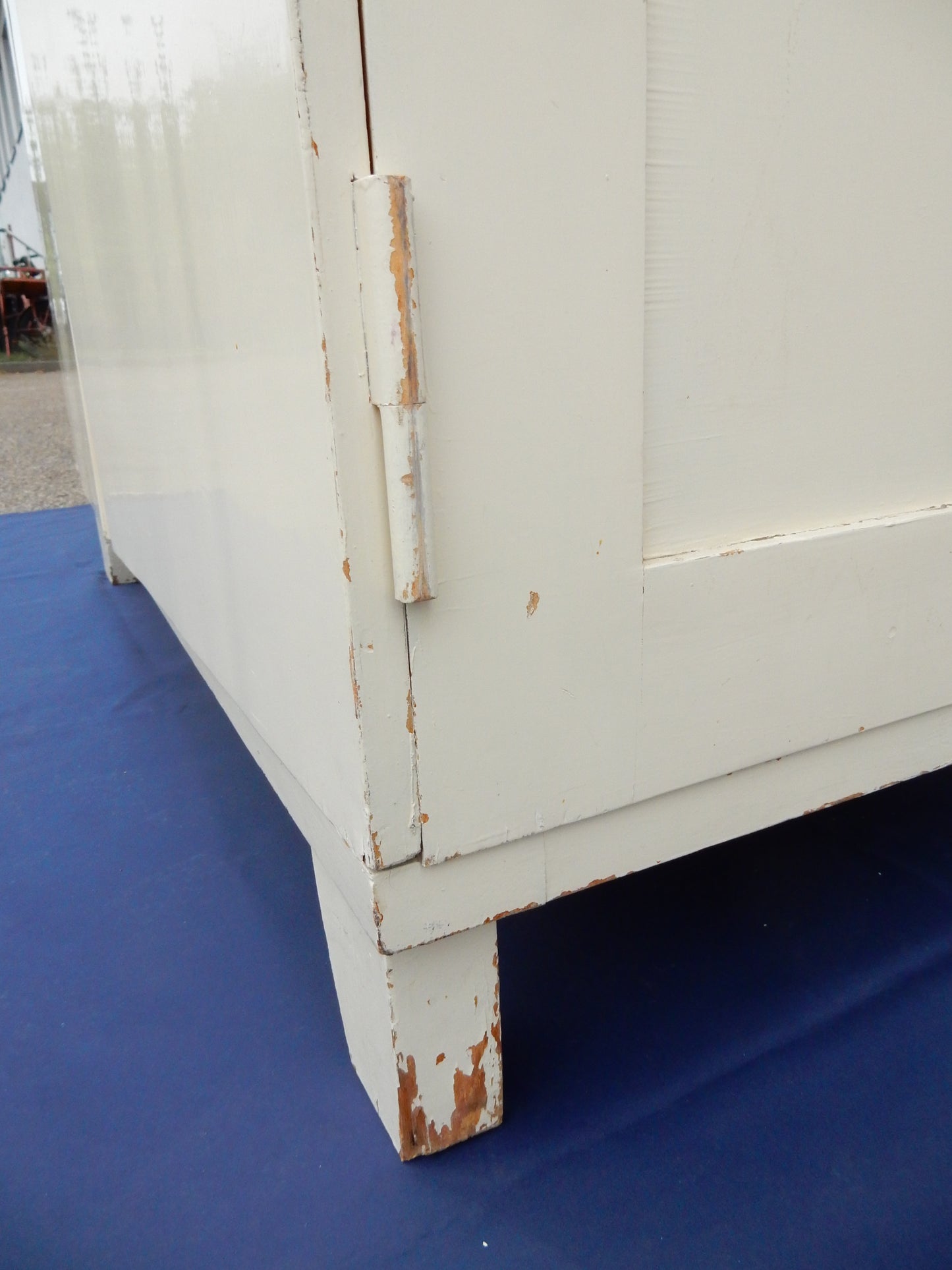 Retro Holzschrank - Landhausstil - weiß