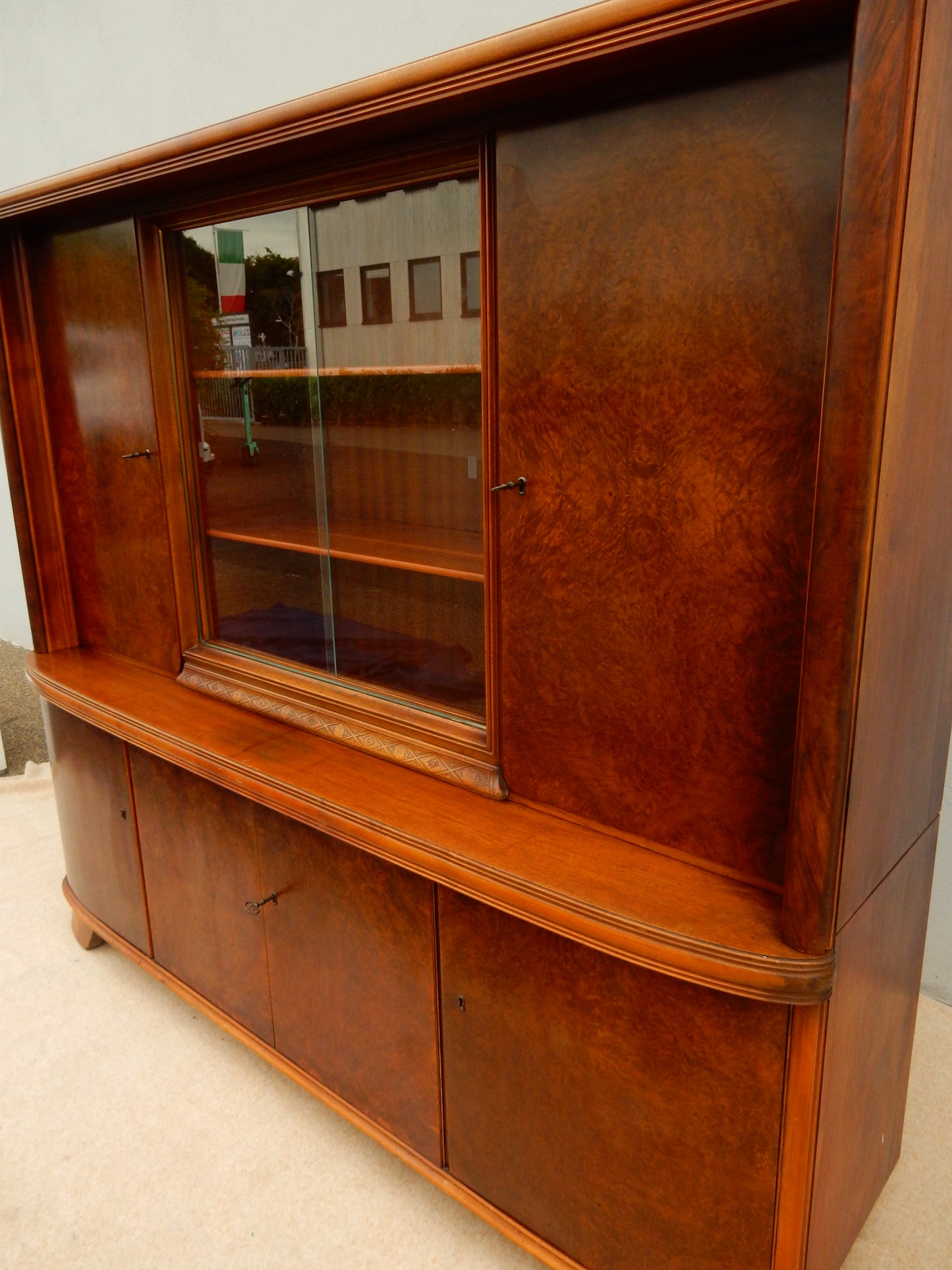 Art-Deco / Mid-Century Anrichte mit Vitrinenaufsatz