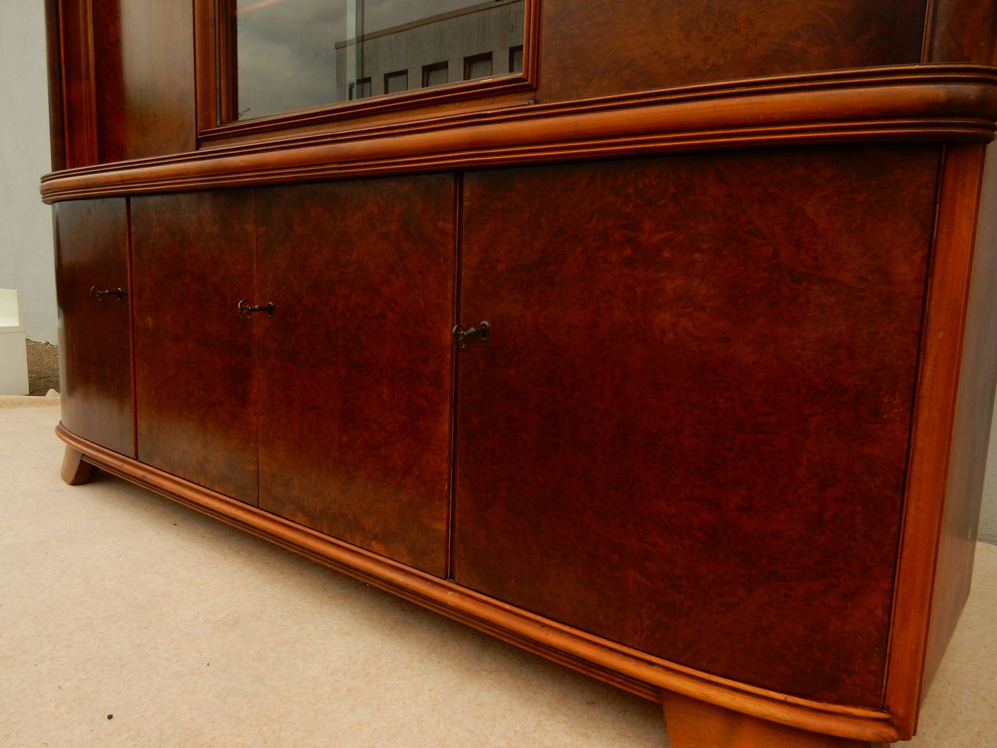 Art-Deco / Mid-Century Anrichte mit Vitrinenaufsatz
