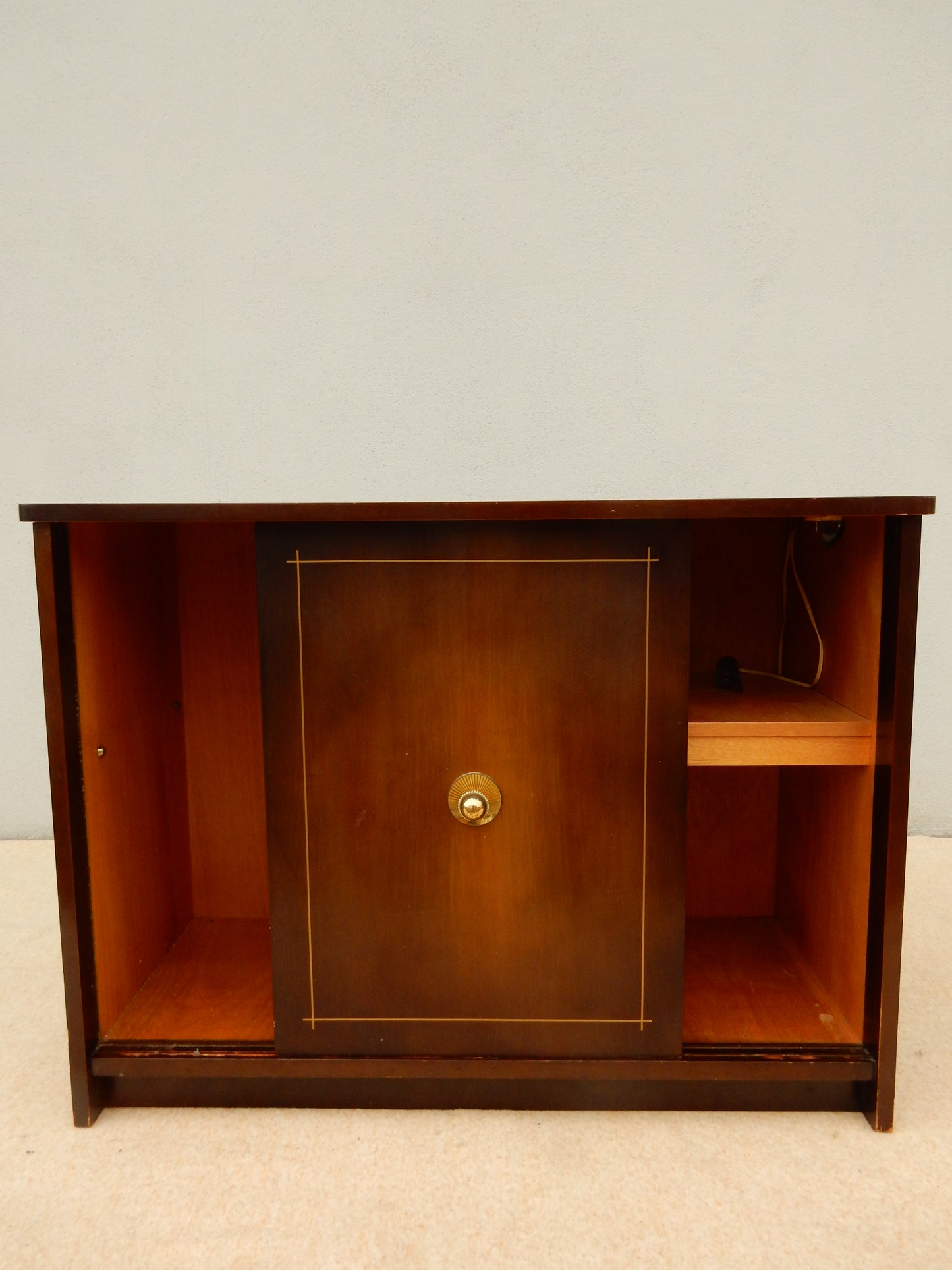Vintage Mid-Century Holz-Vitrine mit Glas-Schiebetür