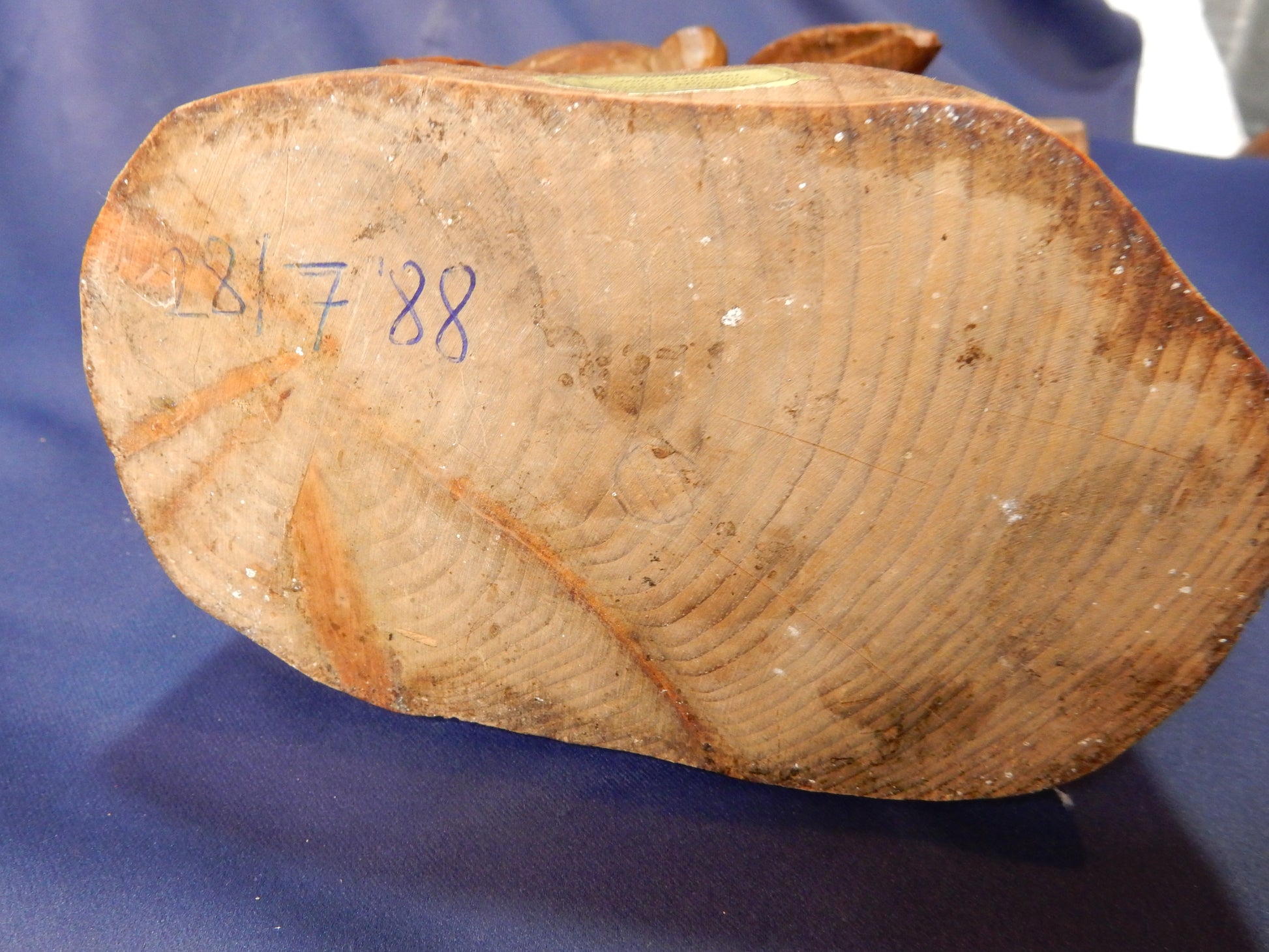 Eulenpaar – Handgeschnitzte Holzfigur von Heinrich Wimmer - Artikelbild von Fummel & Gedöns Secondhand-Store