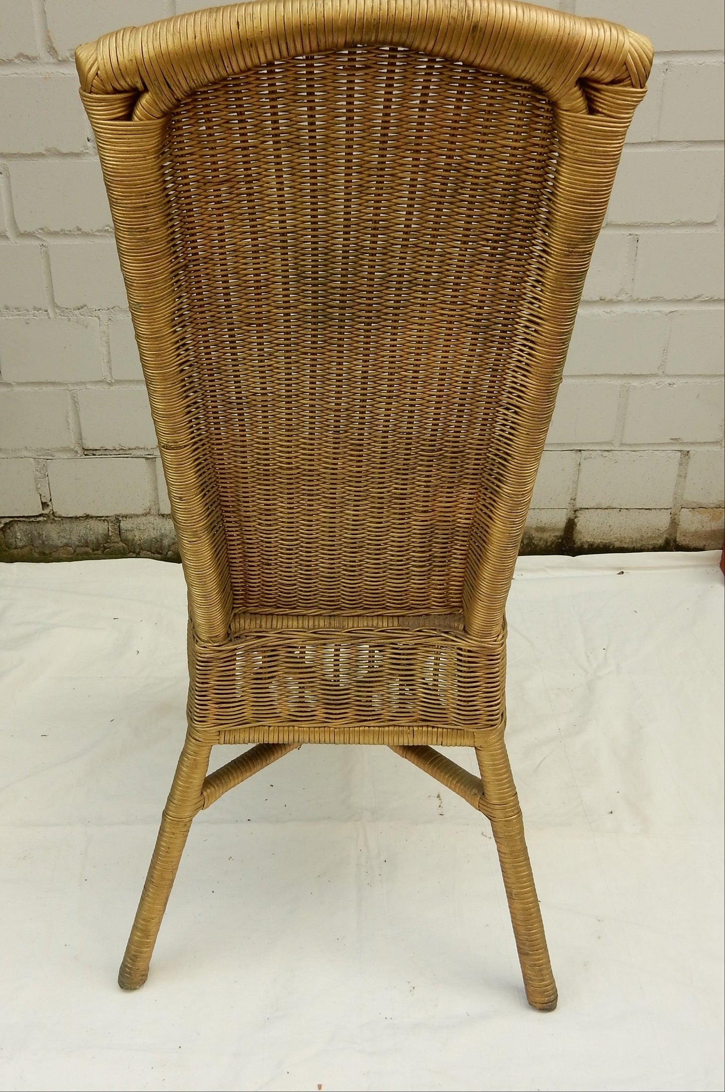 Vintage Hochlehner-Korbstuhl in Natur – elegantes Flechtwerk