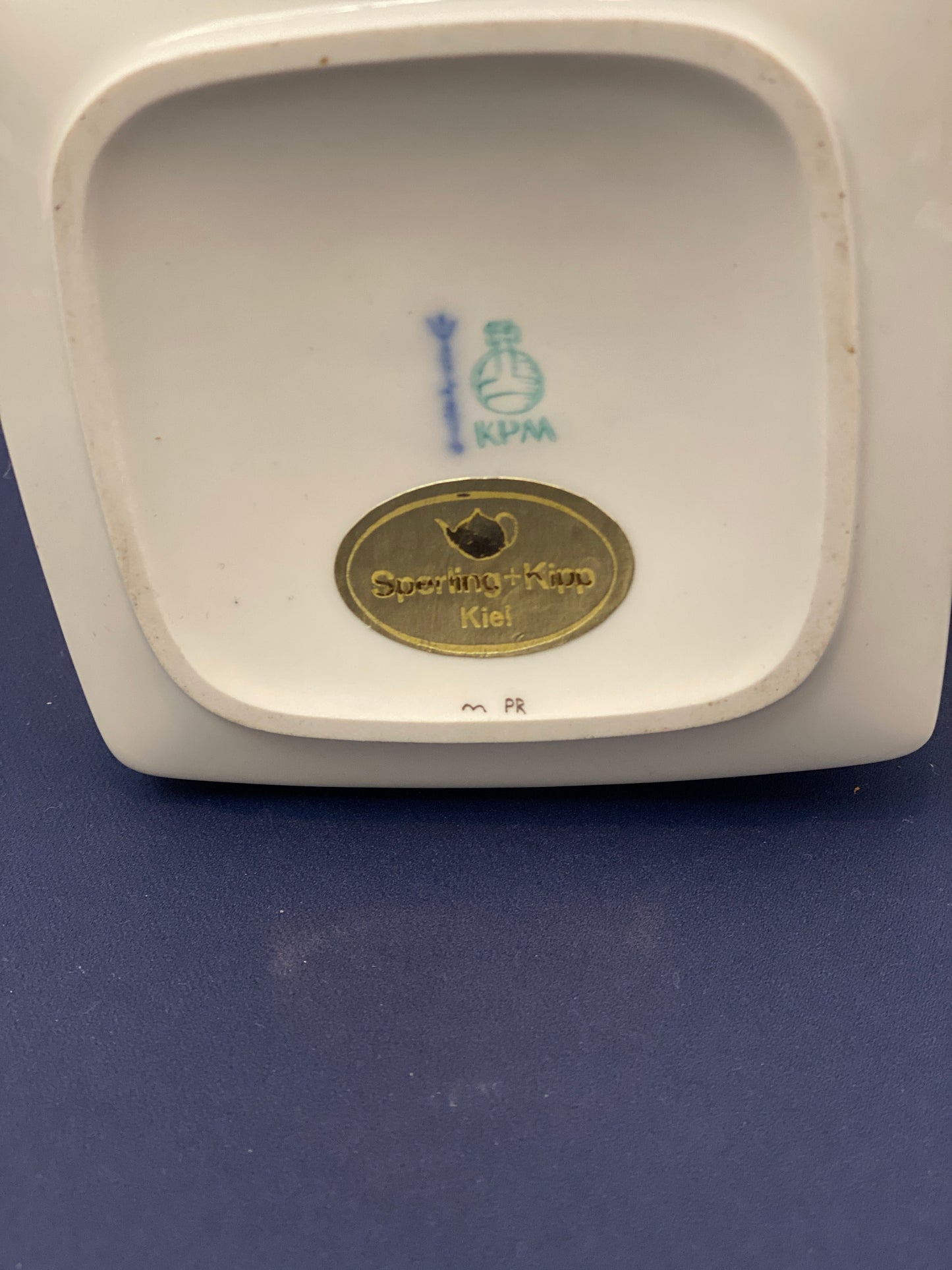 KPM Berlin Porzellanvase „Saarbrücken 1991“ – limitierte Sonderedition