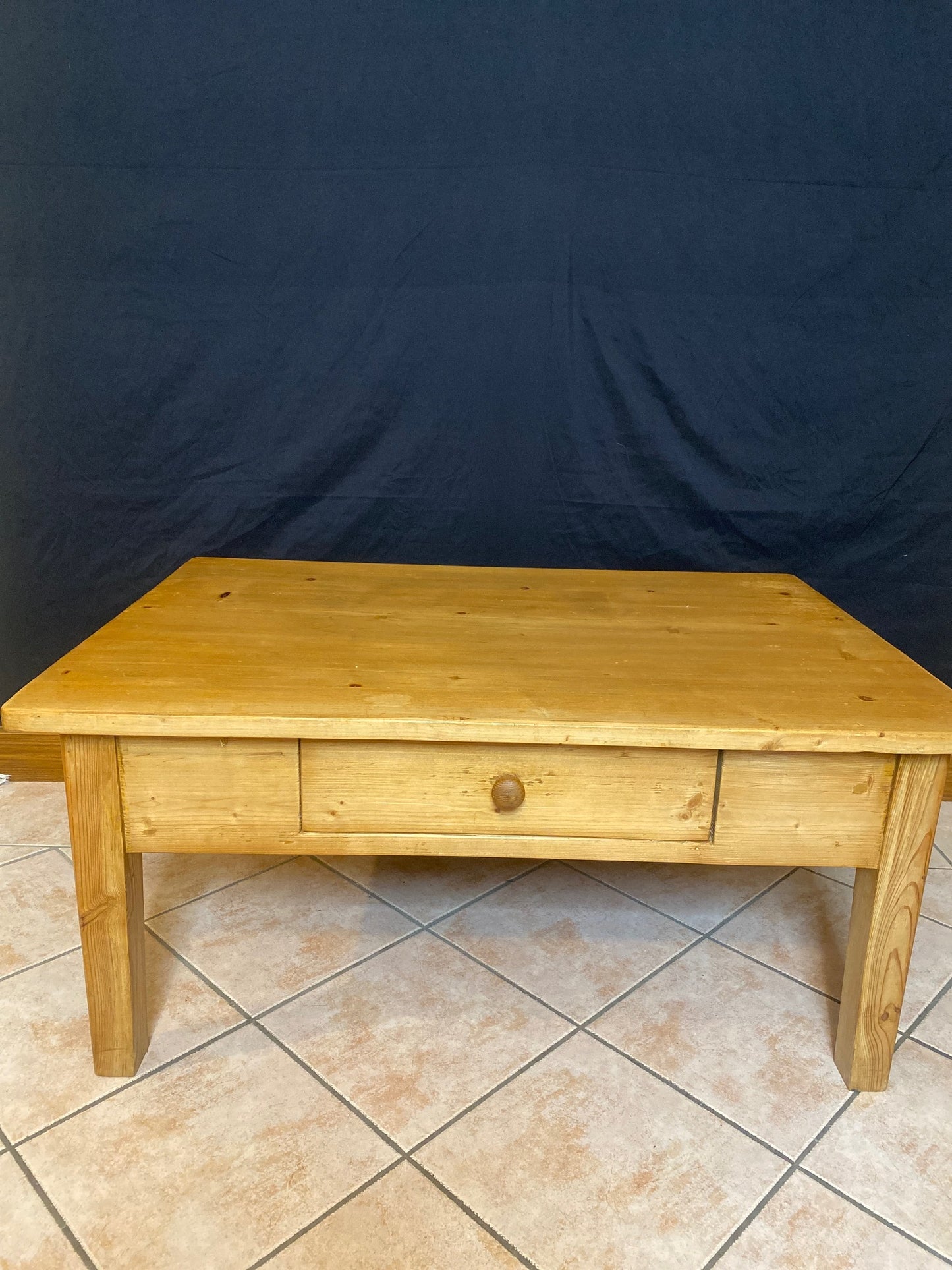 Vintage Landhausstil-Wohnzimmertisch aus Holz