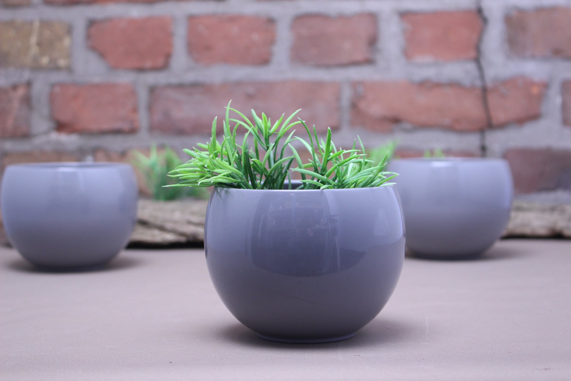 Blumenübertopf Keramik anthrazit - Artikelbild von Fummel & Gedöns Secondhand-Store