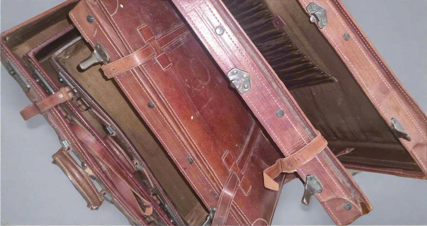 3-teiliges Vintage Lederkoffer-Set „Made in England“ - Artikelbild von Fummel & Gedöns Secondhand-Store