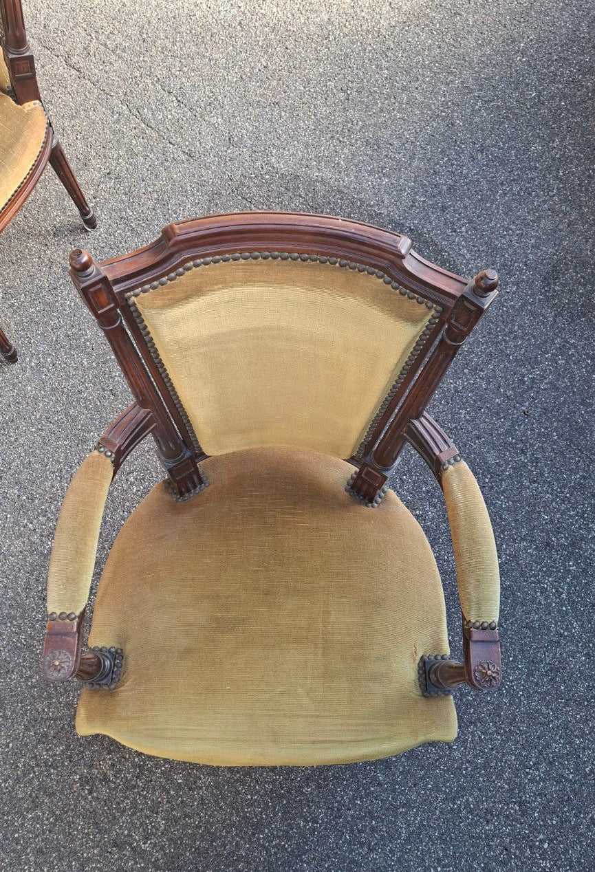 Gepolsterter Stuhl ohne Armlehnen im Louis-XVI-Stil, Originalfoto 9