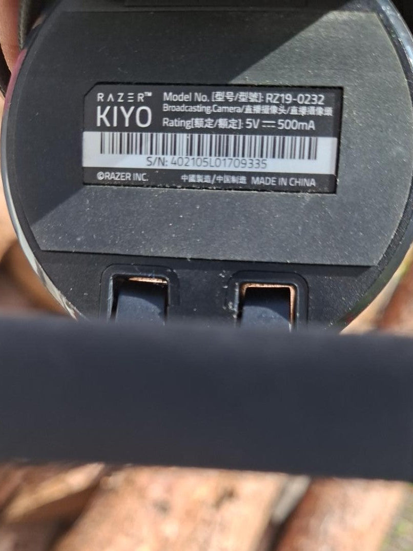 Razer Kiyo Unterseite Modellnummer RZ19-0232