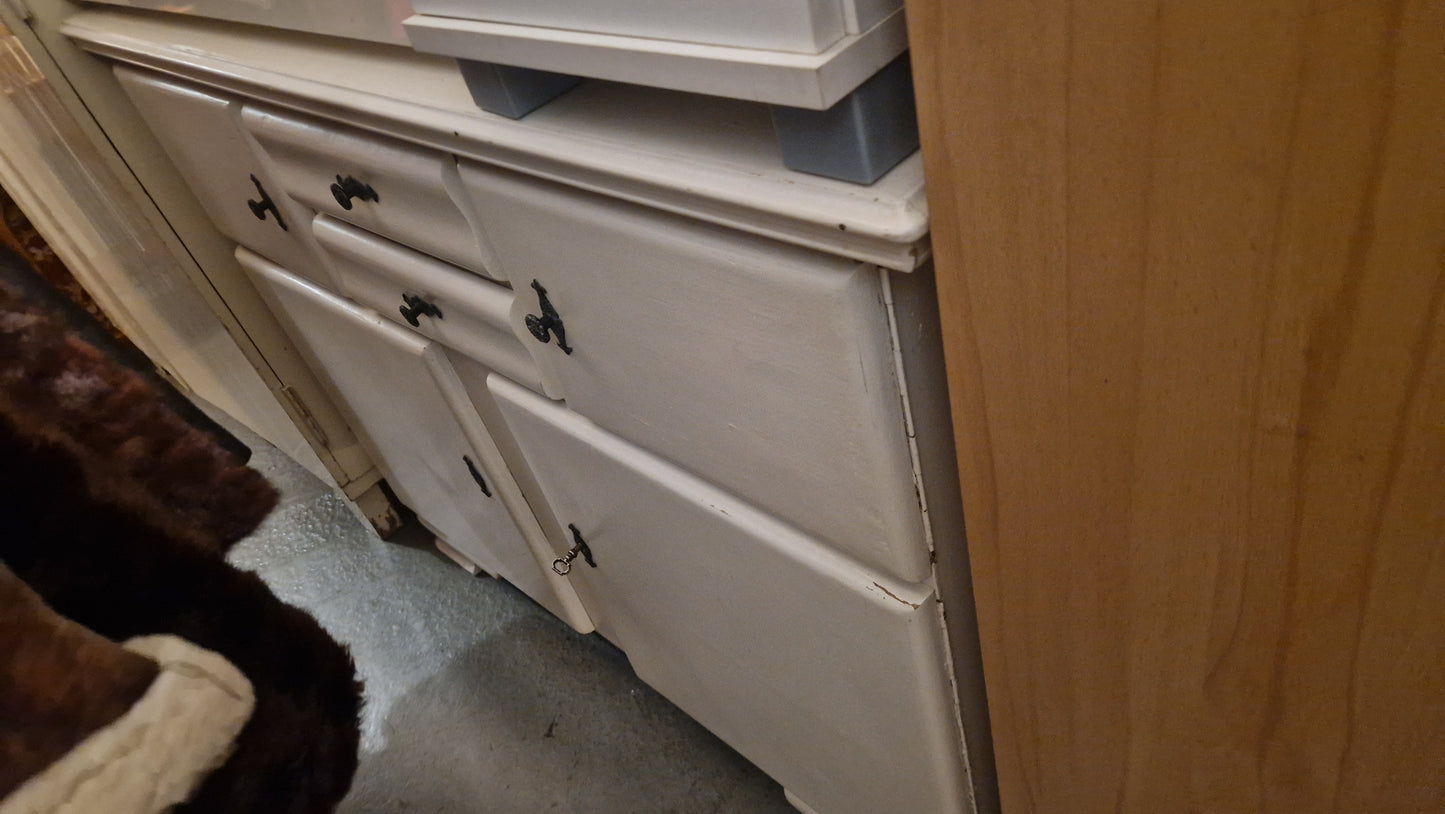 Vintage Holzkommode - weiß