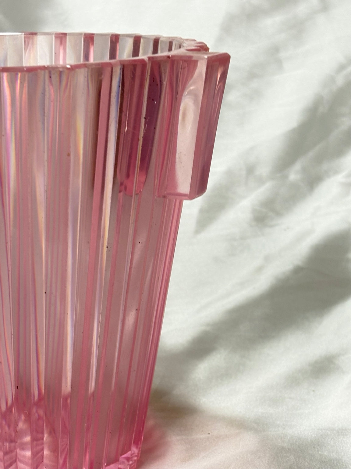 Vintage rosa Acryl Eiskübel – Detailansicht Griff