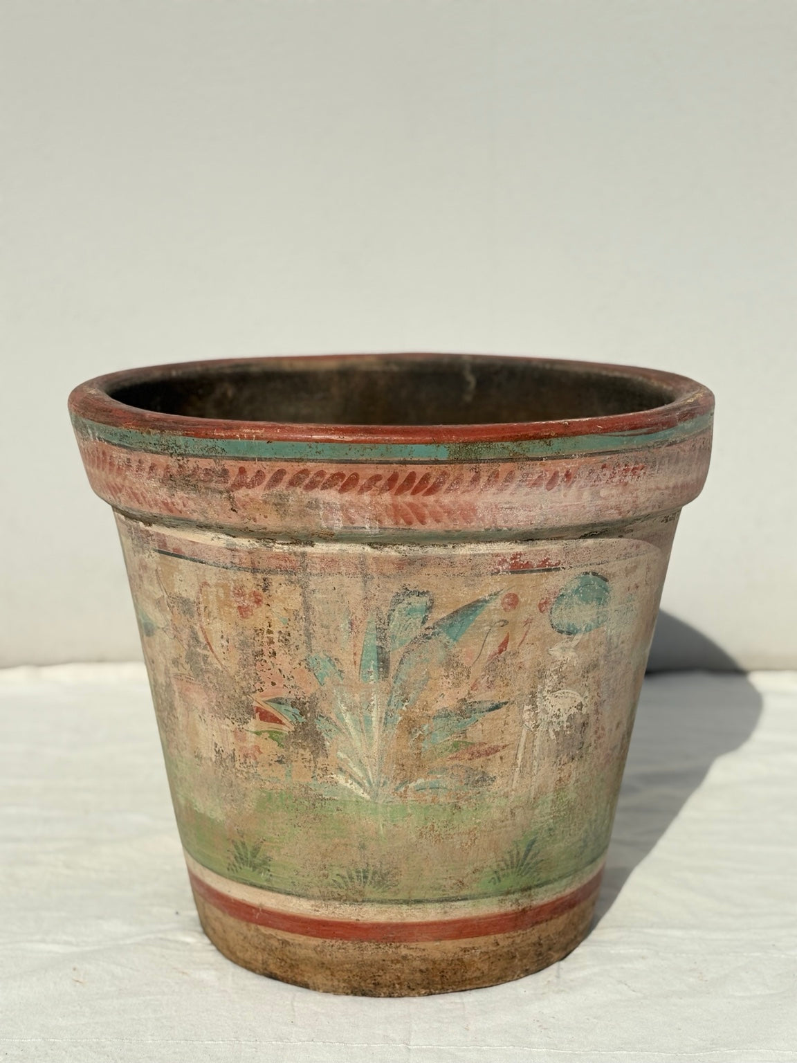 Großer handbemalter Vintage Terrakotta-Pflanzkübel, 40 cm hoch, 45 cm Durchmesser