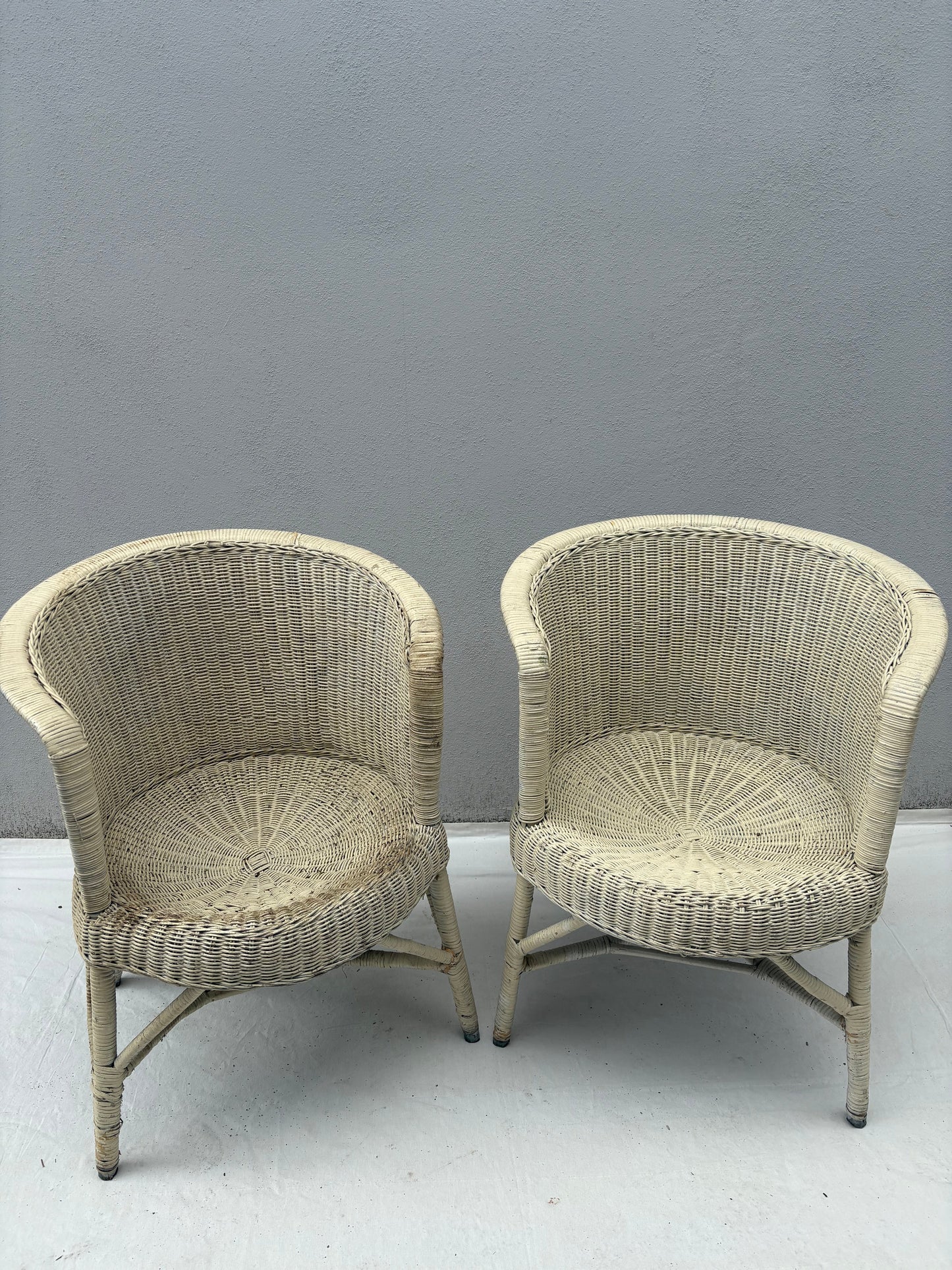 Vintage 2er Set weiße Korbsessel