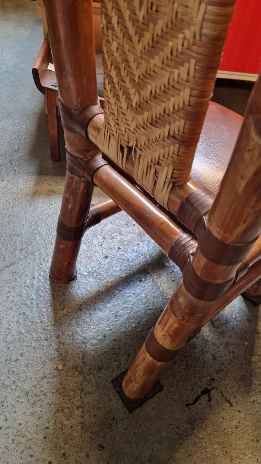 Vintage Bambus-Stuhl mit echtem Leder &amp; Rattan – handgefertigt - Artikelbild von Fummel & Gedöns Secondhand-Store