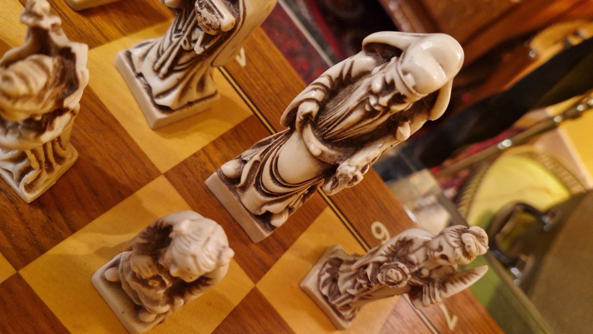 Edle orientalische Schachfiguren „Tal des Phönix“ - Handarbeit - Artikelbild von Fummel & Gedöns Secondhand-Store