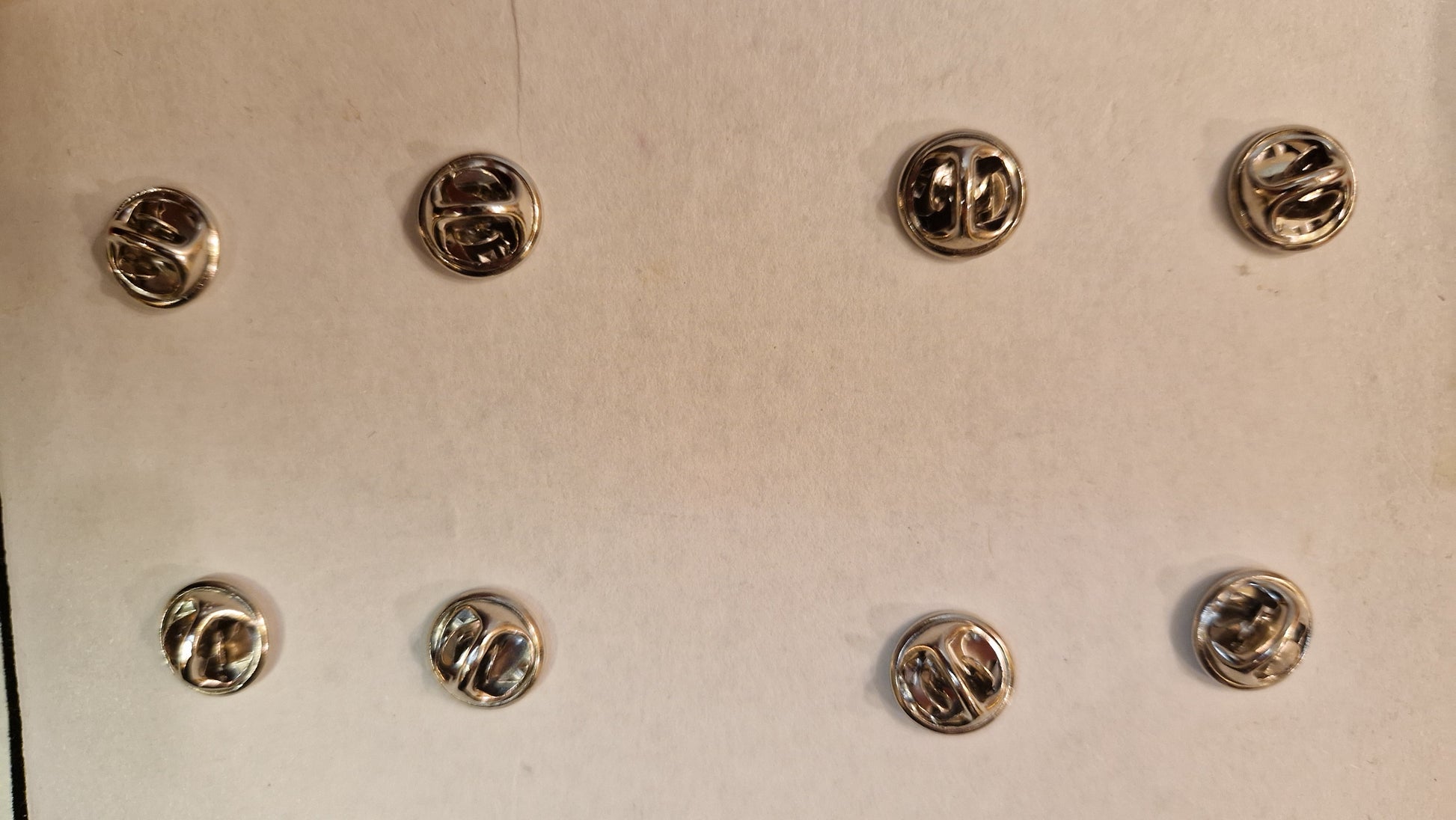 Retro Hard Rock Café L.A. Taxi Pins Set (4 Stk.) - Artikelbild von Fummel & Gedöns Secondhand-Store