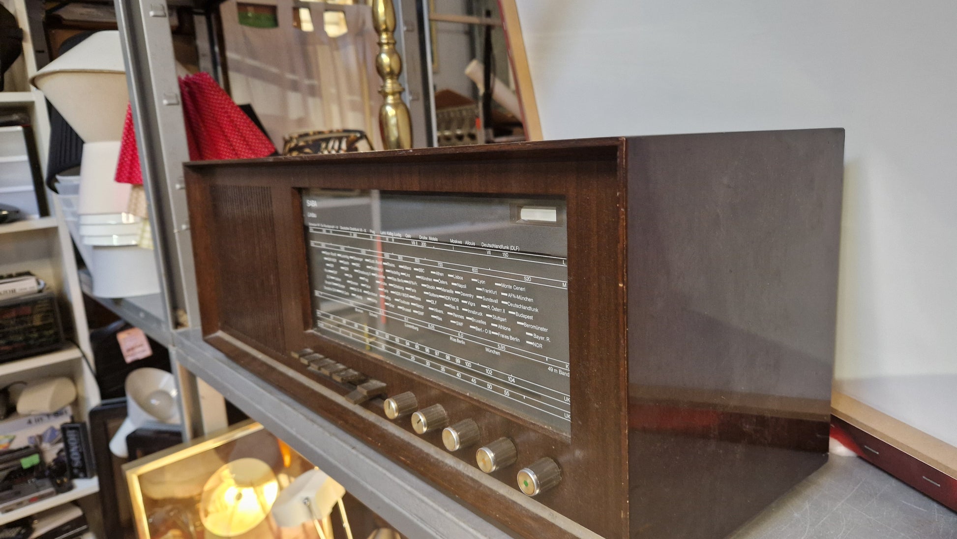 SABA Lindau LI18 Röhrenradio - Artikelbild von Fummel & Gedöns Secondhand-Store