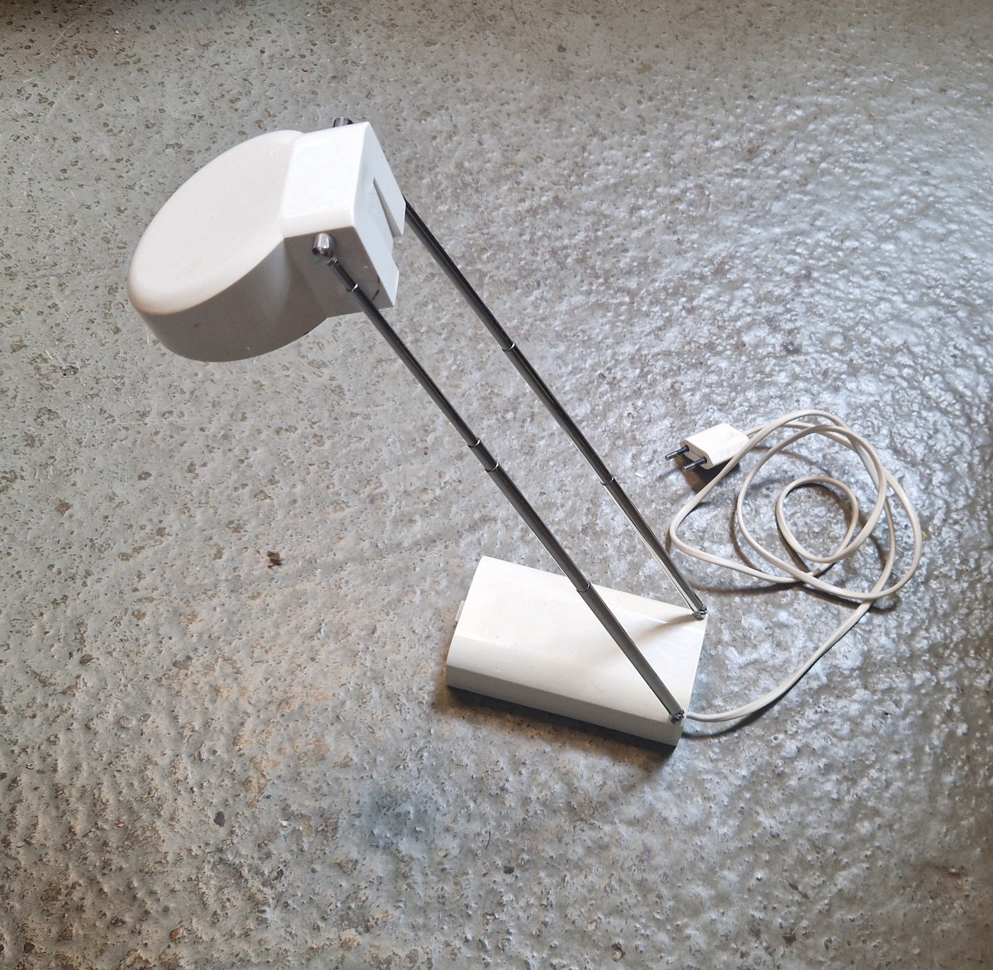 Vintage Schmelzer Teleskoplampe in Weiß - Artikelbild von Fummel & Gedöns Secondhand-Store