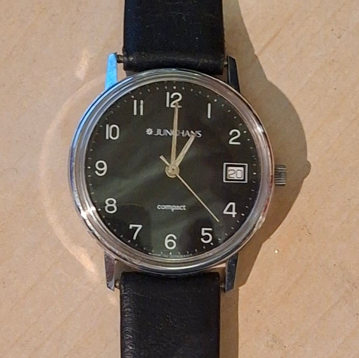 Junghans Compact Vintage Quarz-Armbanduhr - Artikelbild von Fummel & Gedöns Secondhand-Store