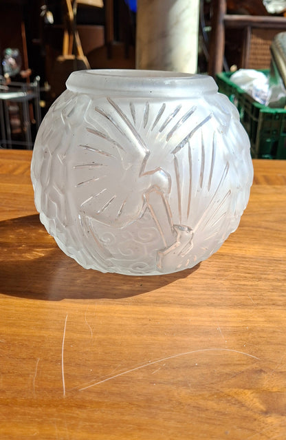 Muller Frères Lunéville Art-Déco Glasvase mit Vogelrelief – Frankreich, ca. 1925