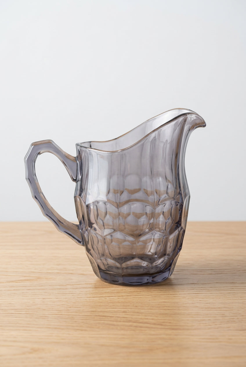 Jeannette Cube / Cubist Glaskrug – violettes Depression Glass, 1930er – 17 cm - Artikelbild von Fummel & Gedöns Secondhand-Store