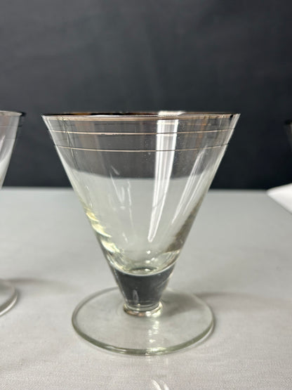 11er Set Vintage Cocktail-Gläser mit Silberrand & Liniendekor – Produktfoto 3