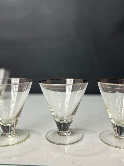 11er Set Vintage Cocktail-Gläser mit Silberrand & Liniendekor – Produktfoto 4