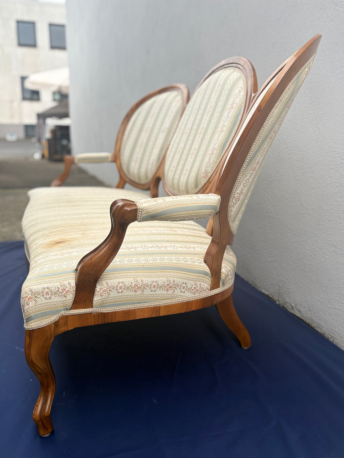 Antikes Mahagoni-Sofa – Louis-Philippe / Neorokoko, 19. Jahrhundert