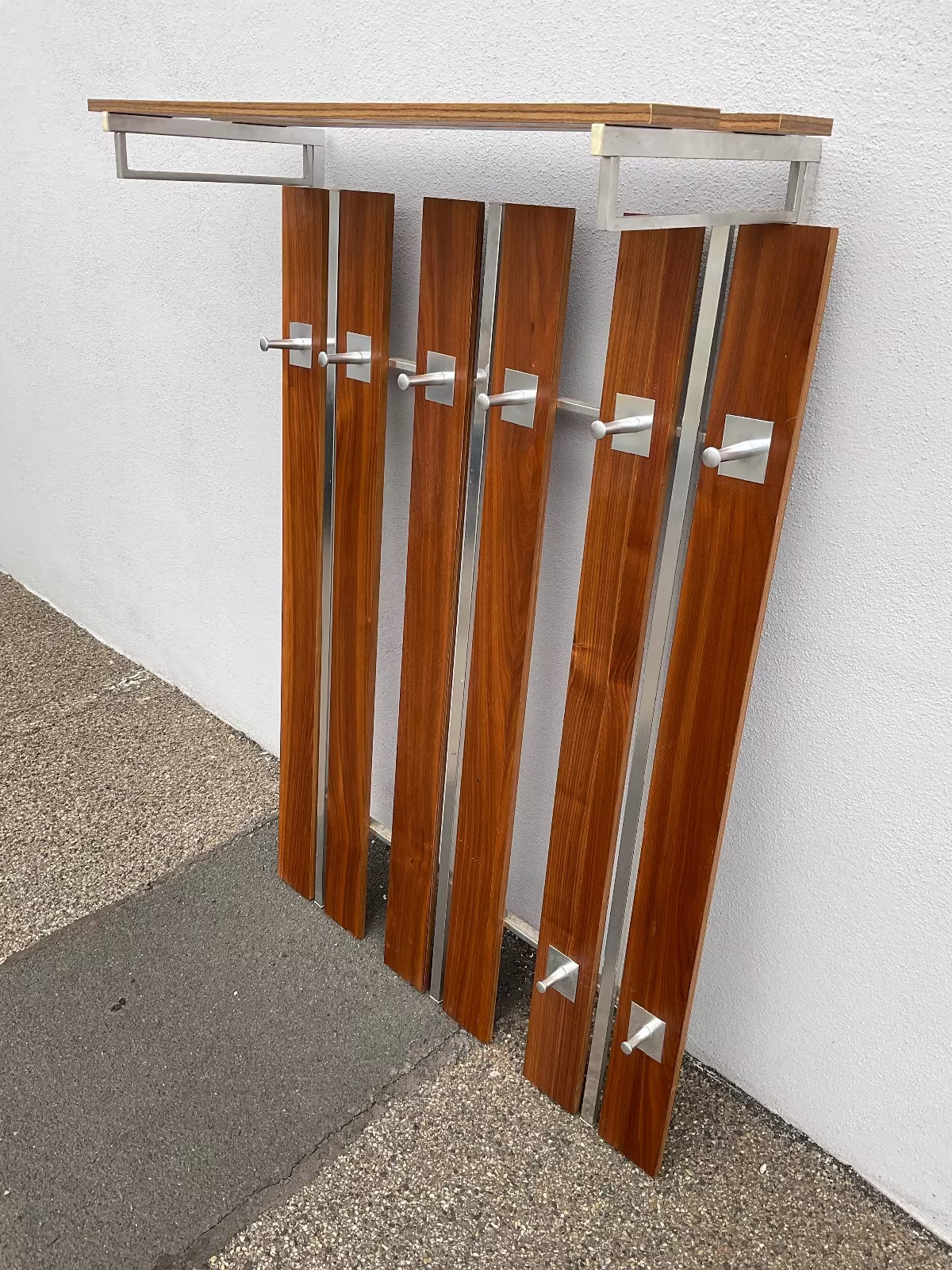 Skandinavische Design-Garderobe aus den 1960er Jahren