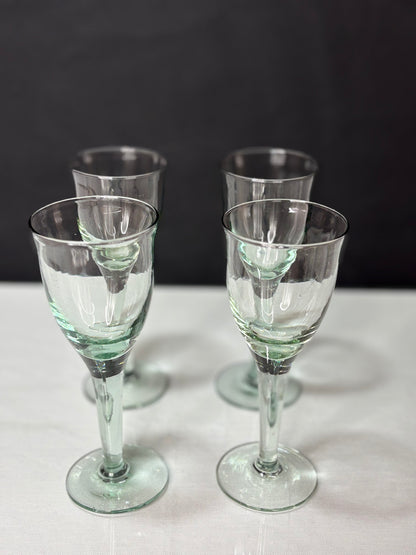 4er Set Vintage Weingläser – klares Glas mit Grün