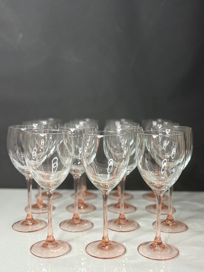 15er Set Weingläser mit roséfarbenem Stiel – Produktfoto 2