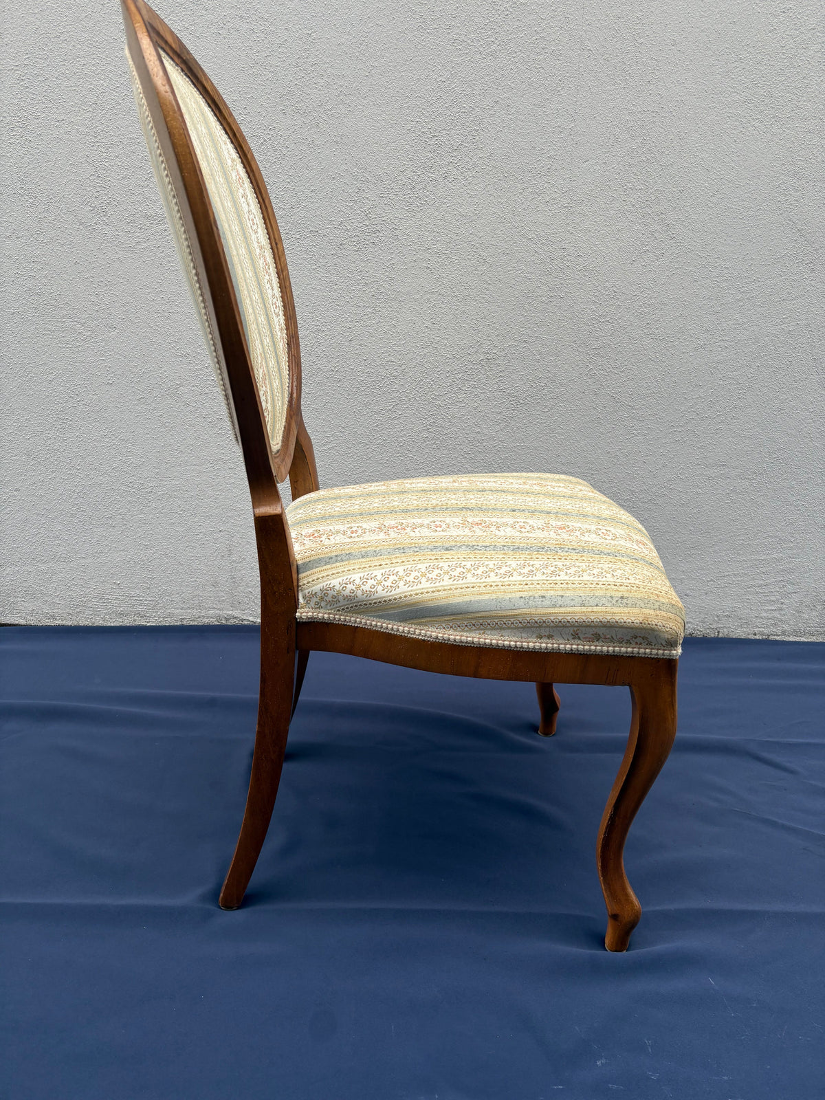 3 antike Mahagoni-Polsterstühle – Louis-Philippe / Neorokoko, 19. Jahrhundert - Artikelbild von Fummel & Gedöns Secondhand-Store