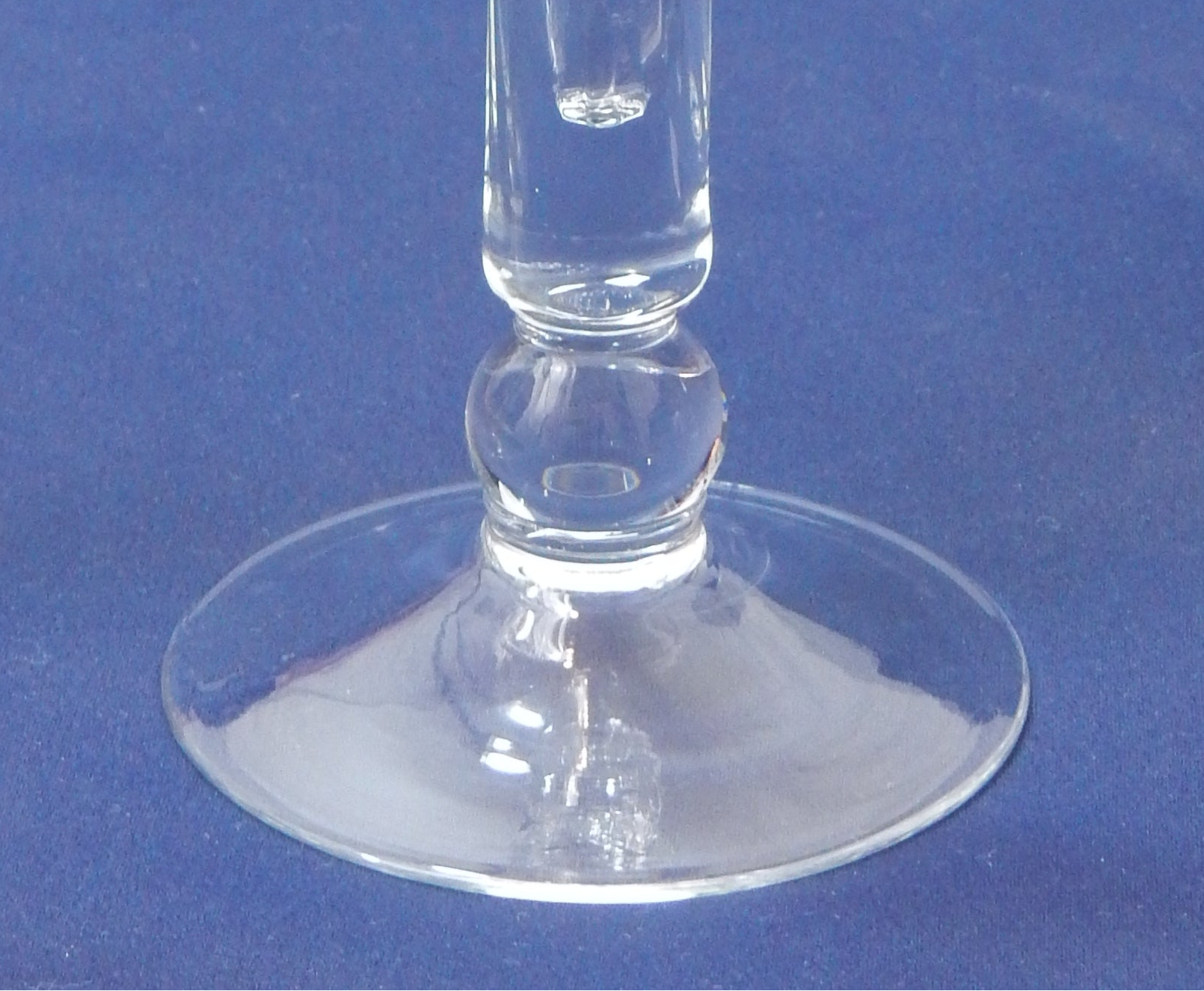 Vintage Kristall Sektgläser mit Spiraloptik &amp; Kugelstiel - Artikelbild von Fummel & Gedöns Secondhand-Store