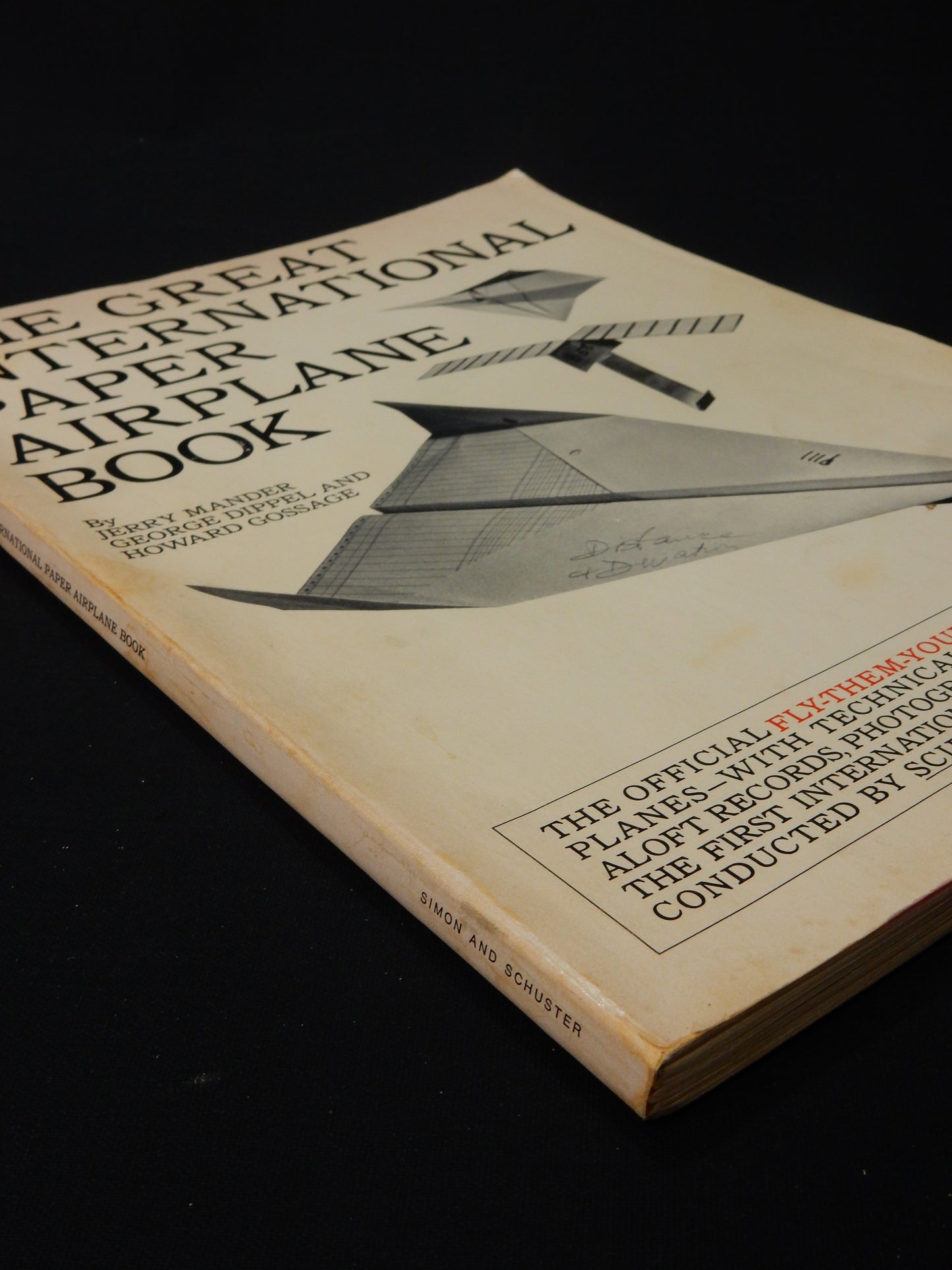 Buch: The Great International Paper Airplane Book