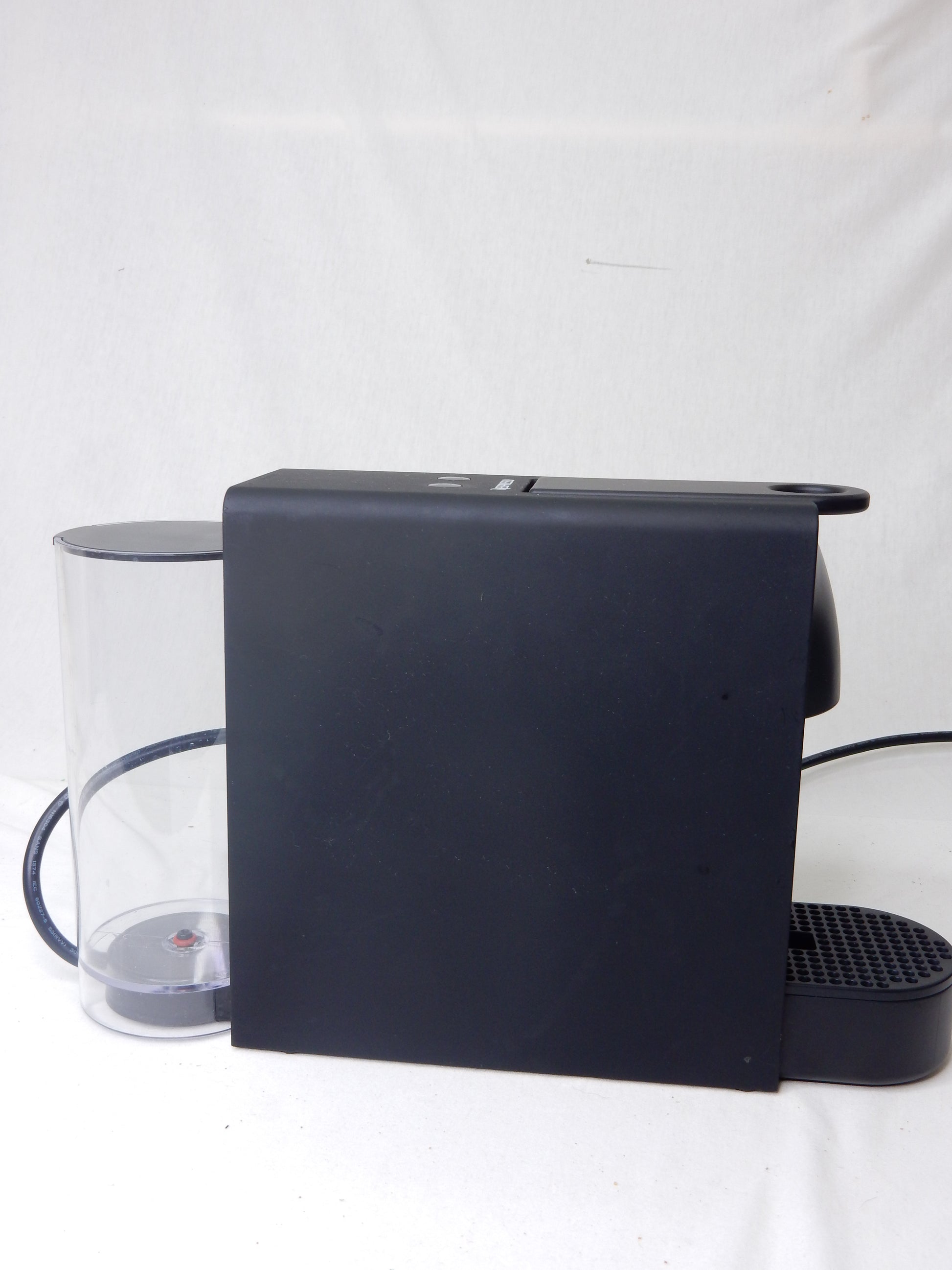 Krups Nespresso Essenza Mini - Artikelbild von Fummel & Gedöns Secondhand-Store