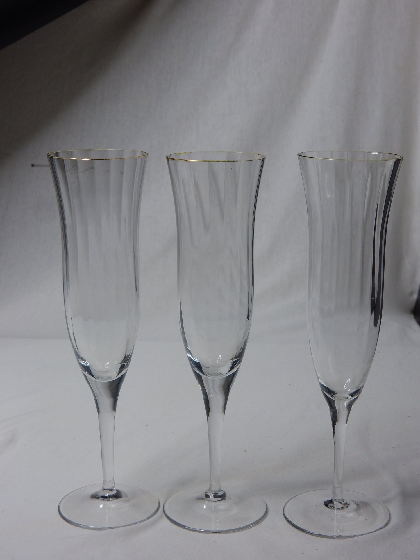 Sektglas geriffelt mit Goldrand