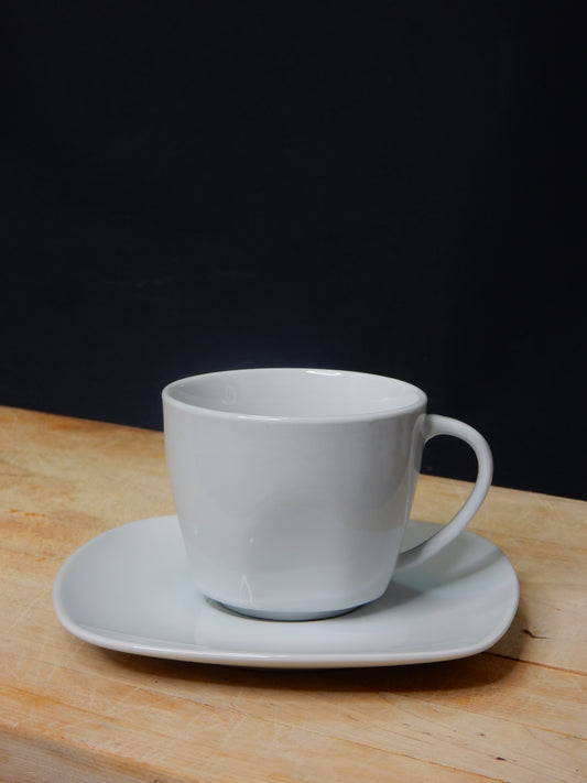 Tasse & Untertasse weiß