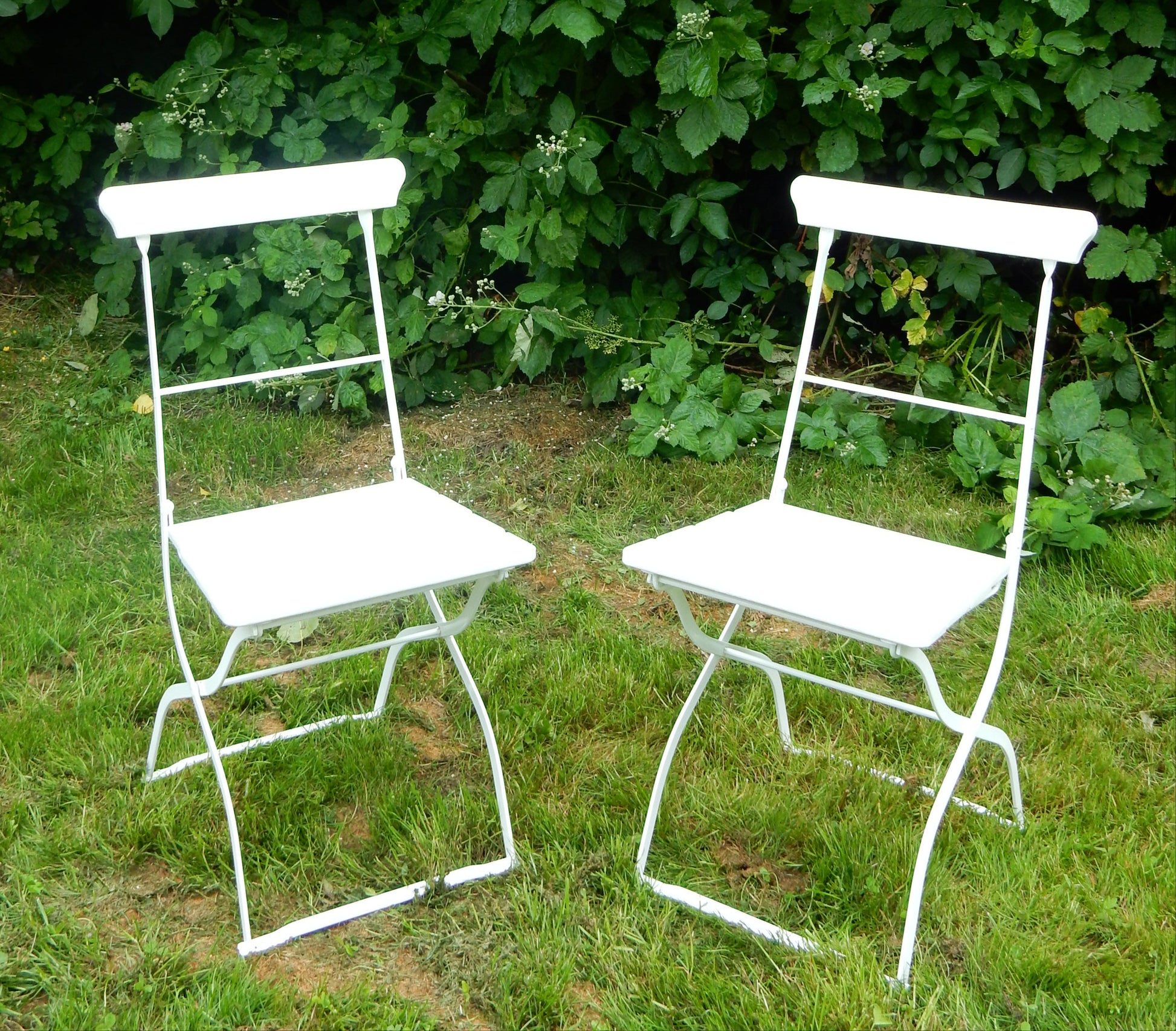 Originale französische Bistrostühle – restauriertes 6er-Set - Artikelbild von Fummel & Gedöns Secondhand-Store