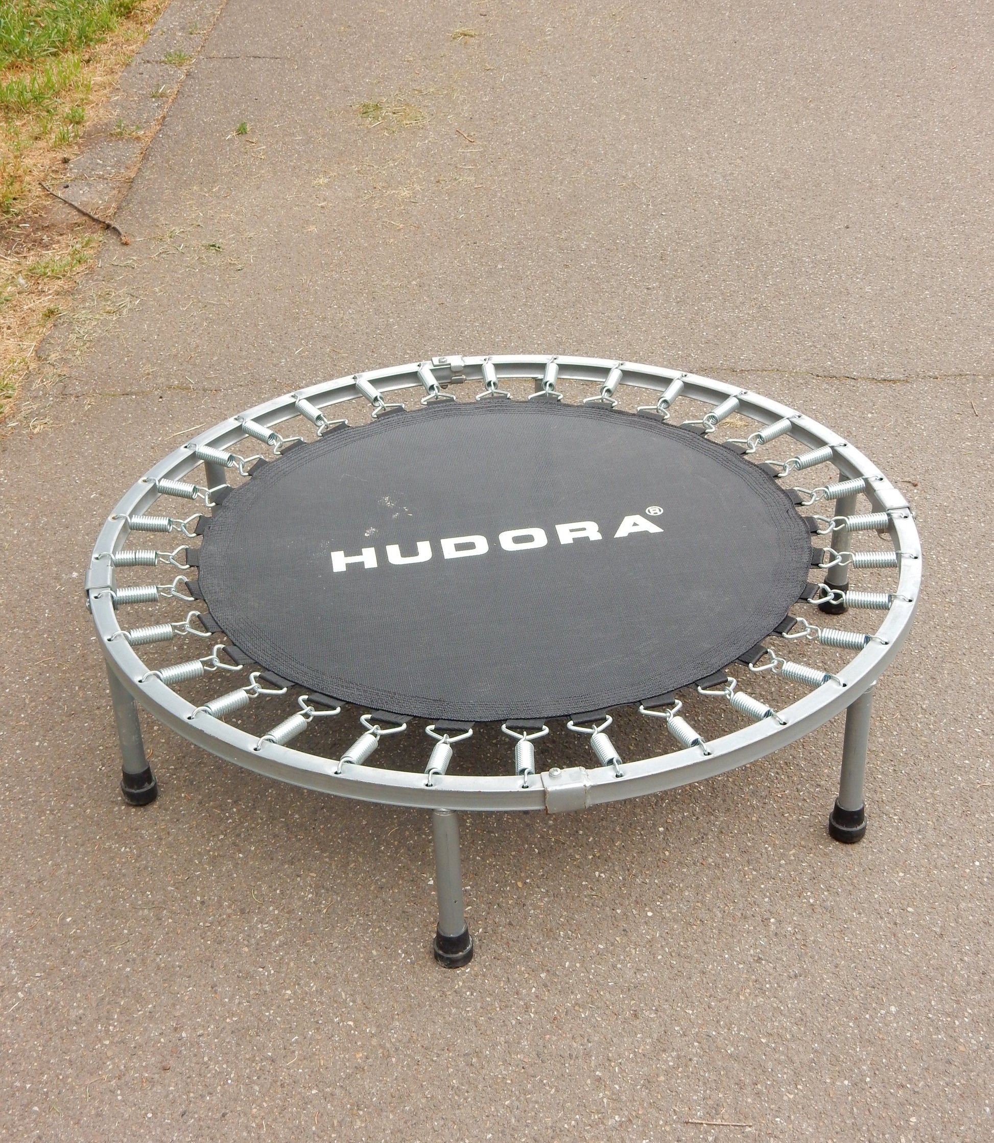 Trampolin von Hudora - Artikelbild von Fummel & Gedöns Secondhand-Store