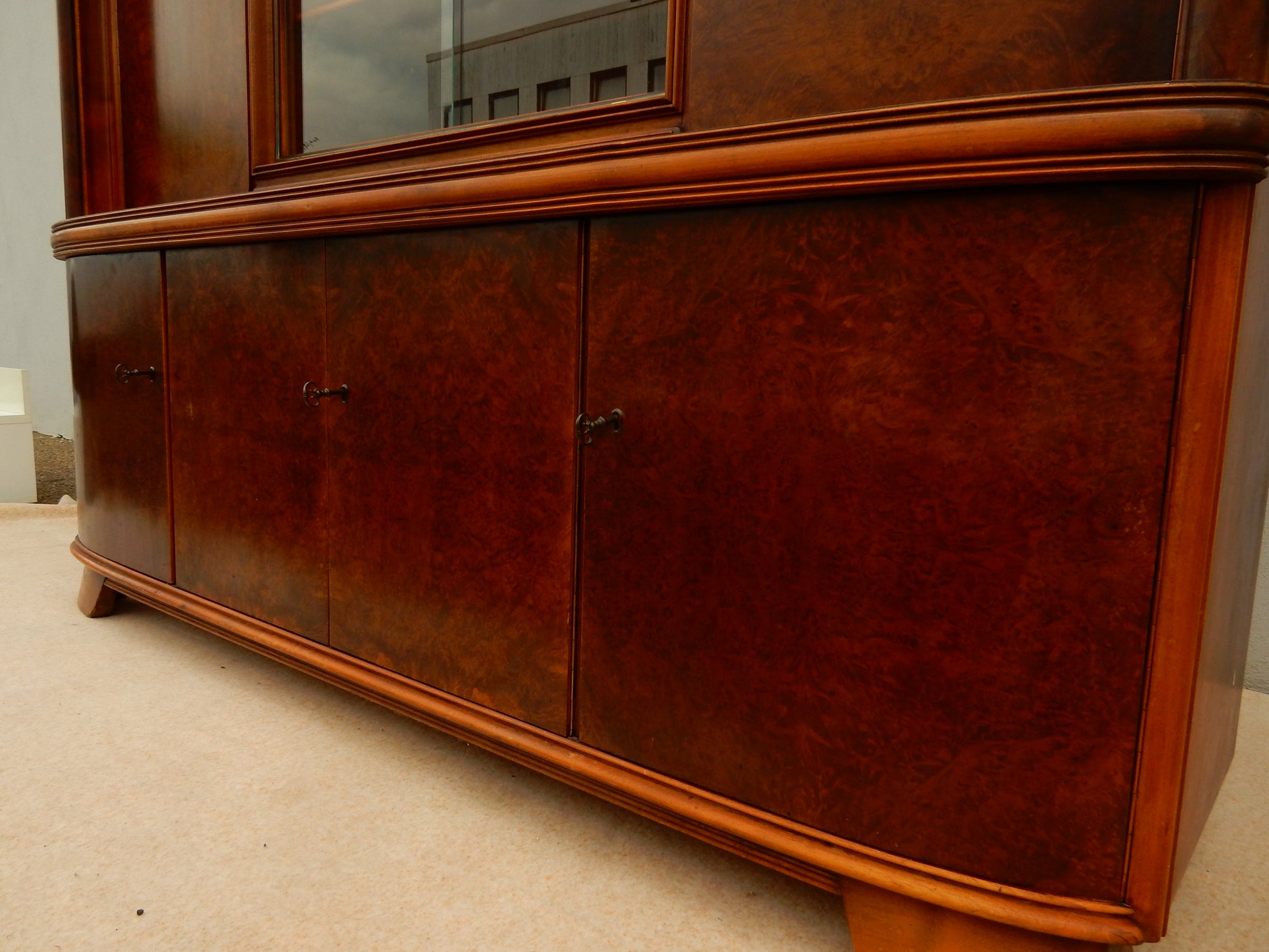 Art-Deco / Mid-Century Anrichte mit Vitrinenaufsatz - Artikelbild von Fummel & Gedöns Secondhand-Store